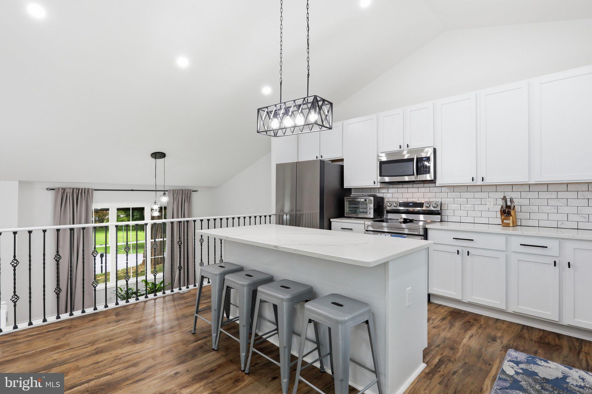 PIKE VIEW ACRES - Residential