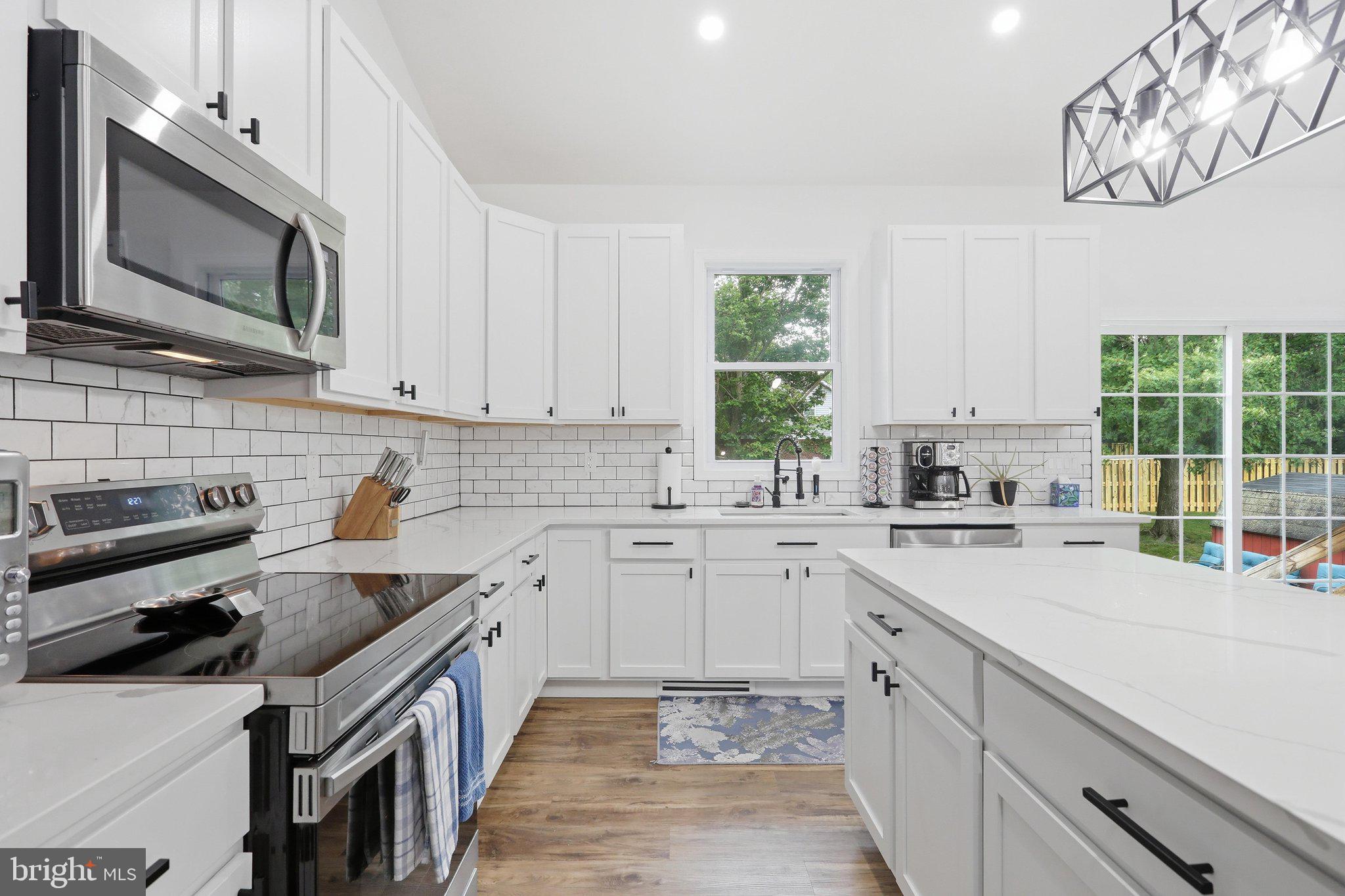 PIKE VIEW ACRES - Residential