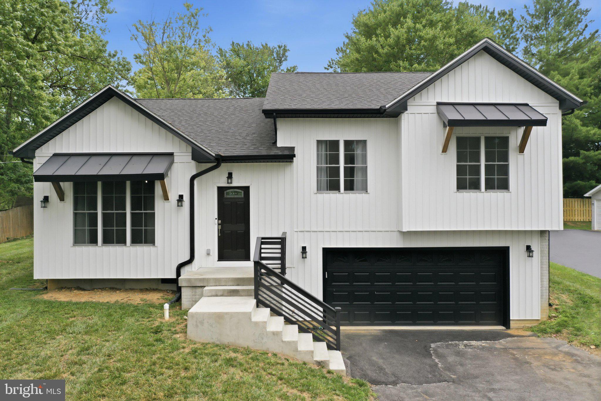 PIKE VIEW ACRES - Residential