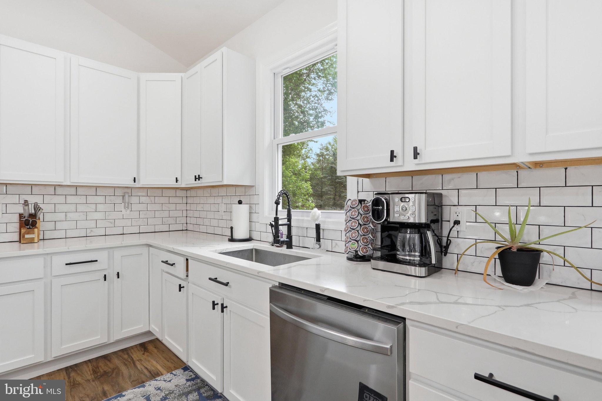 PIKE VIEW ACRES - Residential