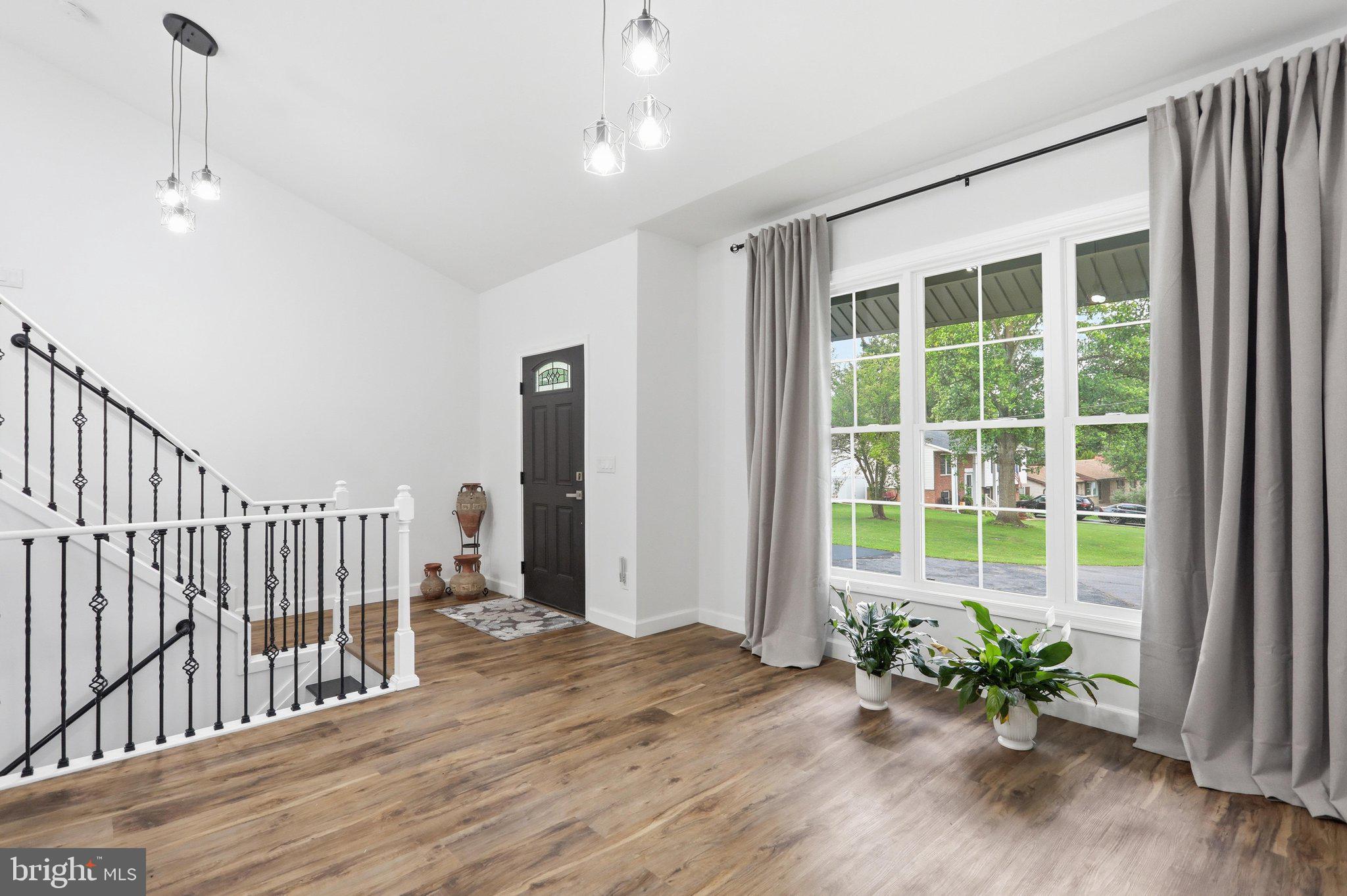 PIKE VIEW ACRES - Residential