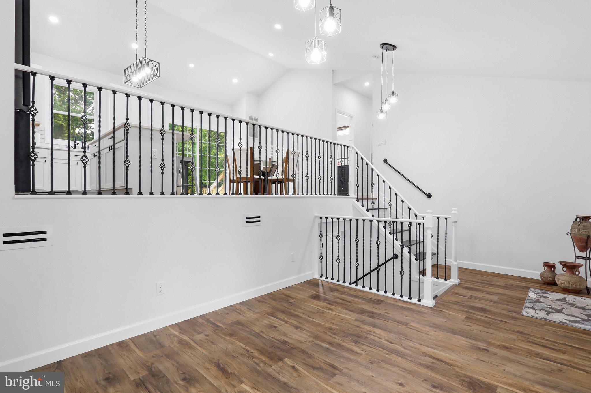 PIKE VIEW ACRES - Residential
