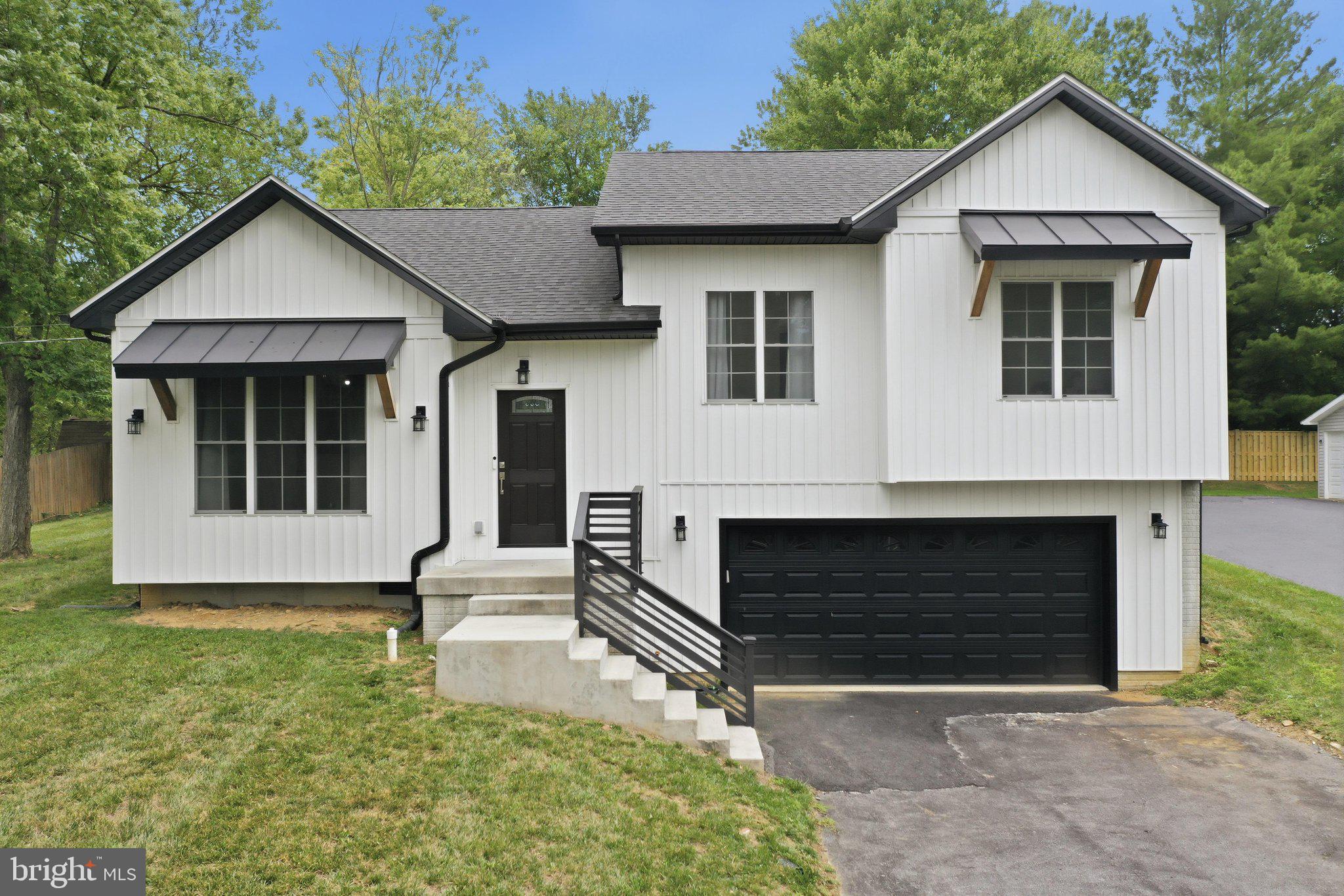 PIKE VIEW ACRES - Residential