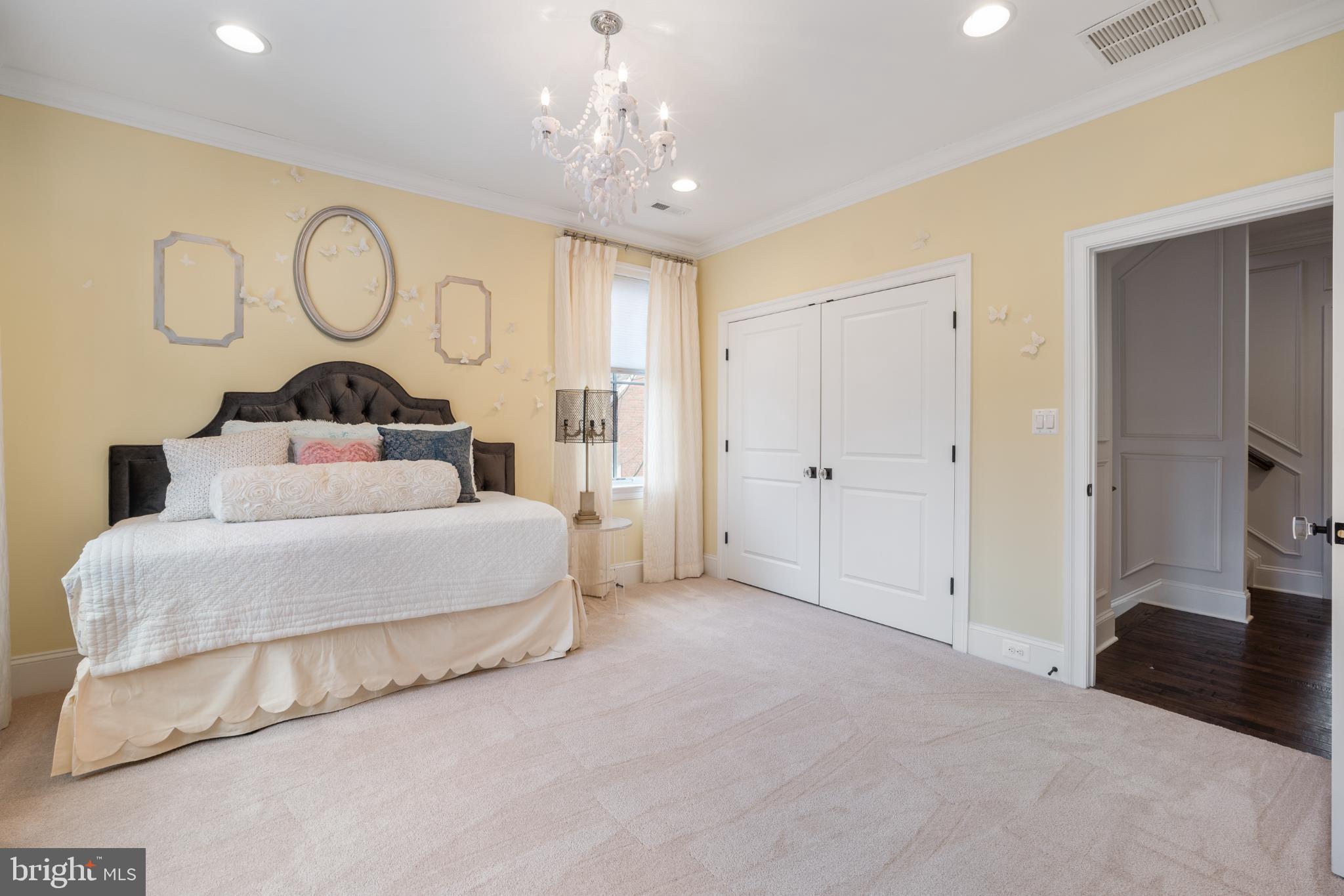 BRADLEY WOODS - Residential