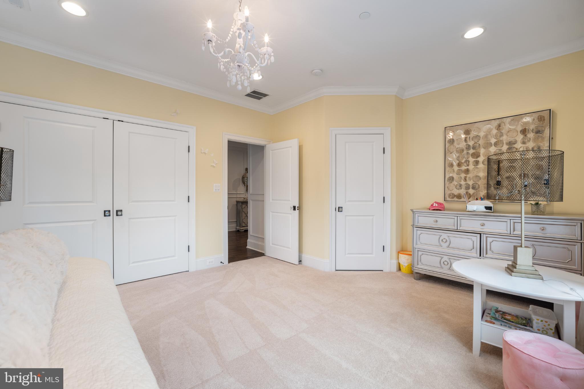 BRADLEY WOODS - Residential