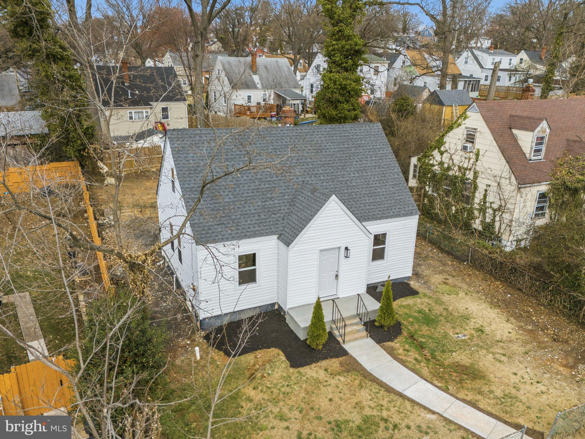 WASHINGTON SUBURBAN HOME - Residential