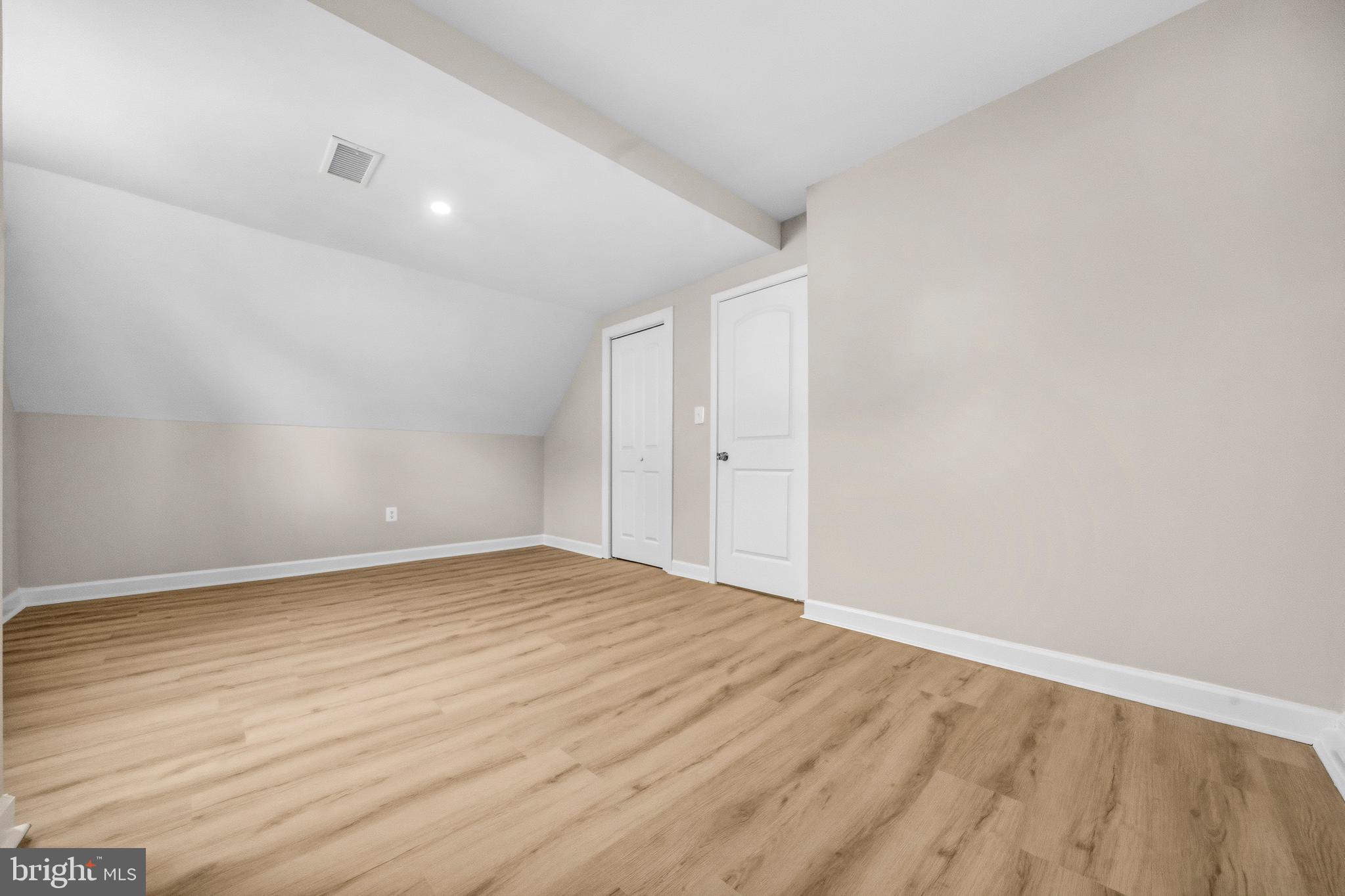 WASHINGTON SUBURBAN HOME - Residential