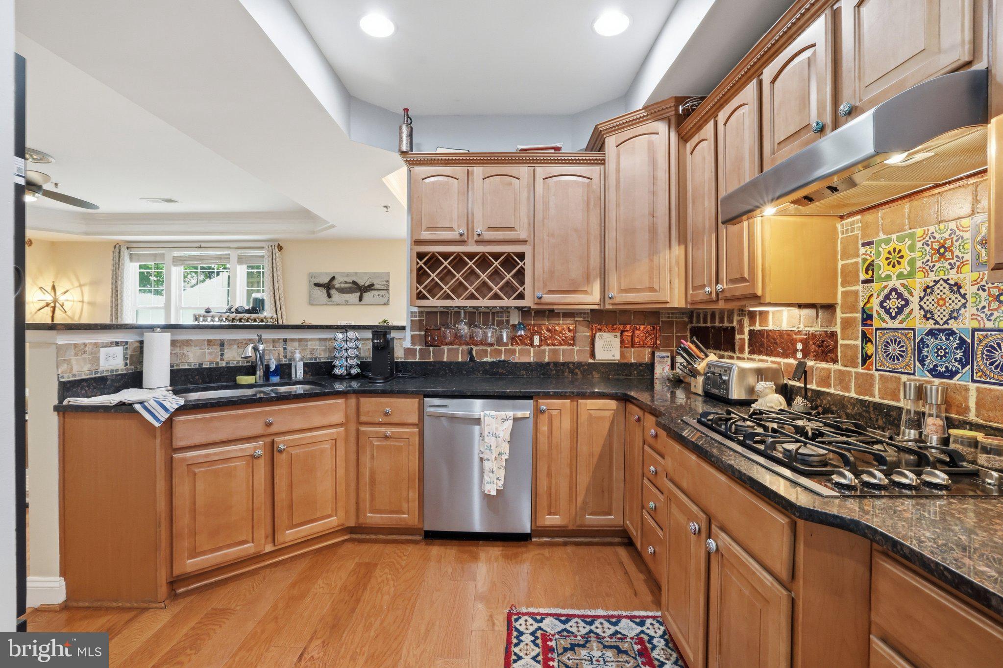 GROVETON WOODS - Residential