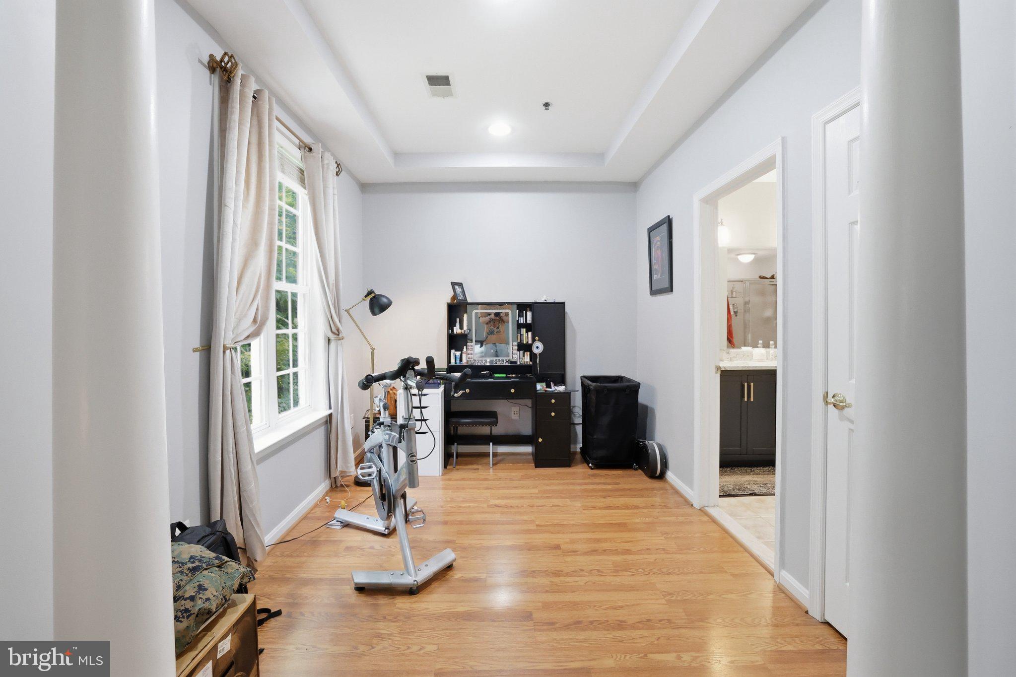 GROVETON WOODS - Residential