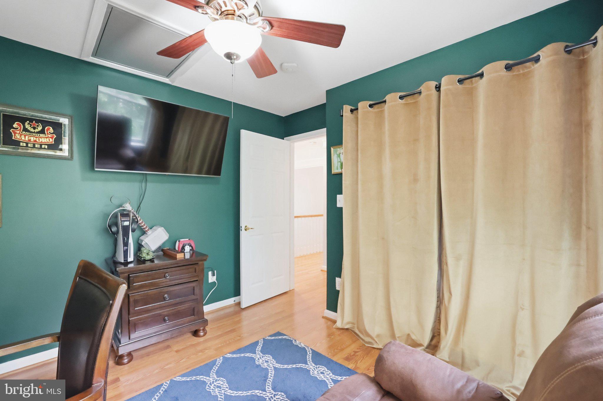 GROVETON WOODS - Residential