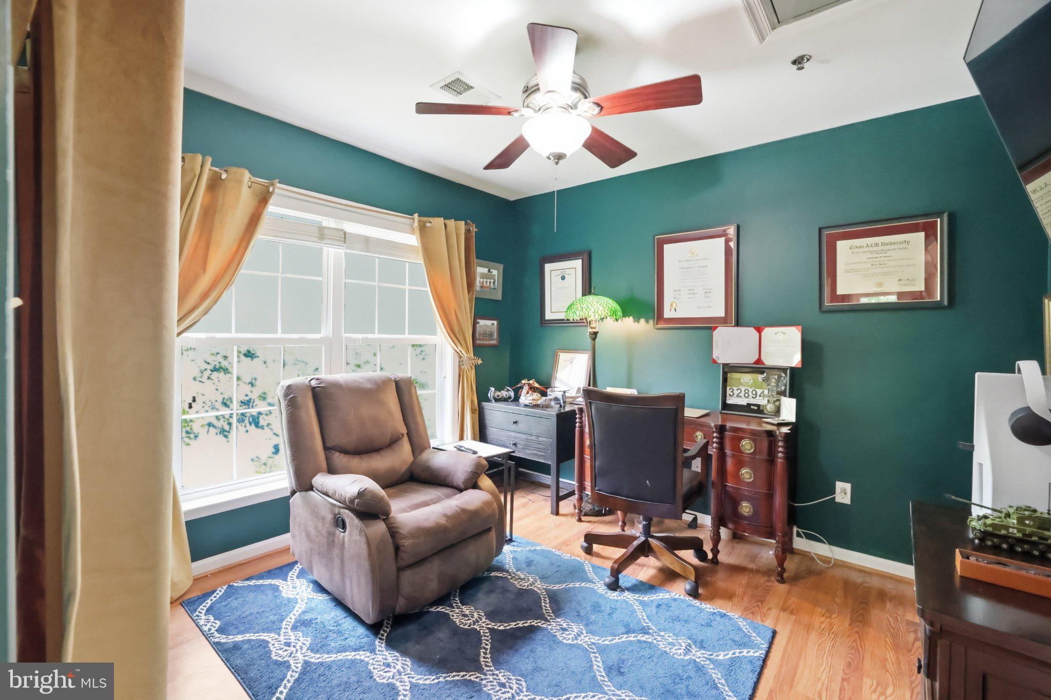 GROVETON WOODS - Residential