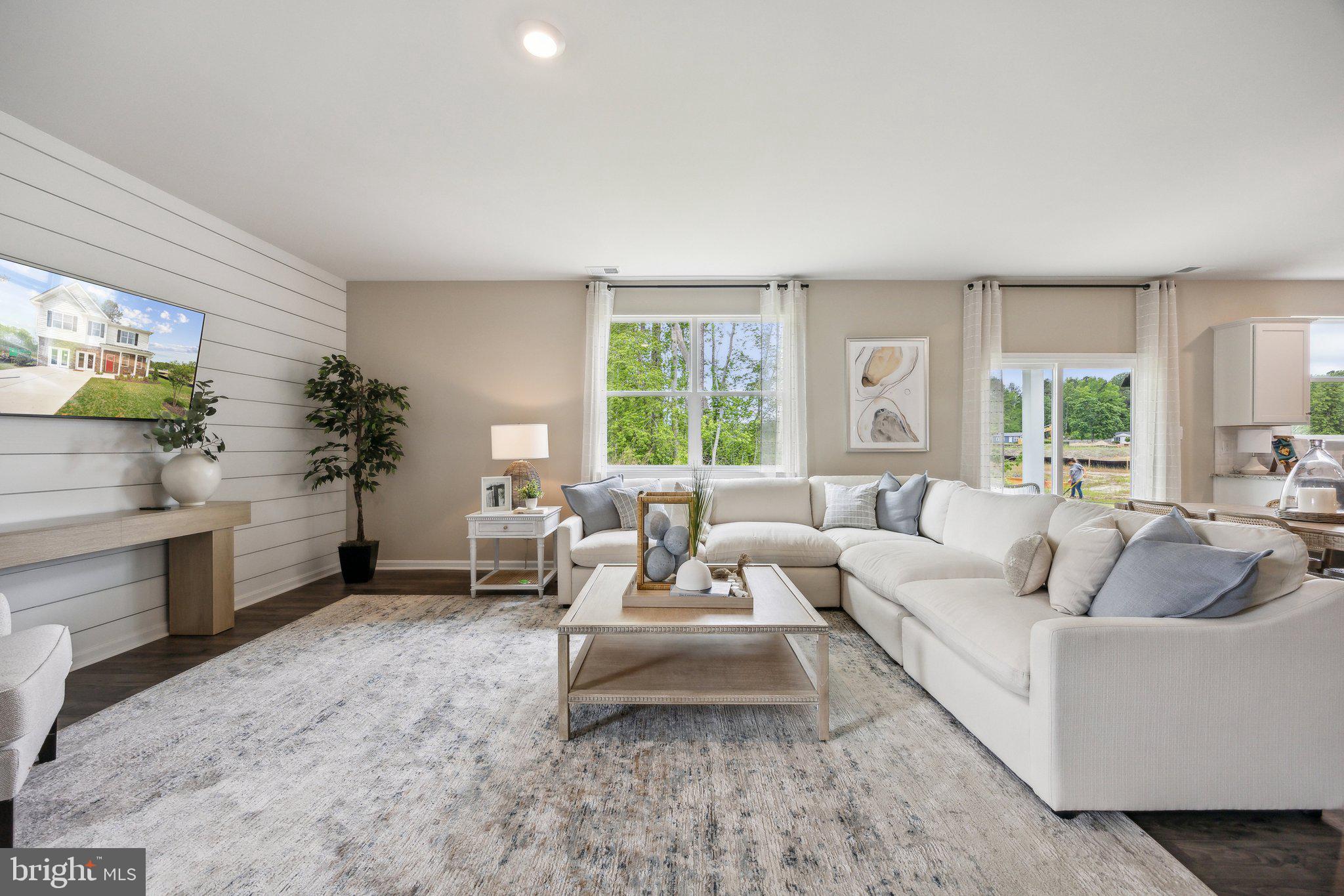 LADYSMITH VILLAGE - Residential
