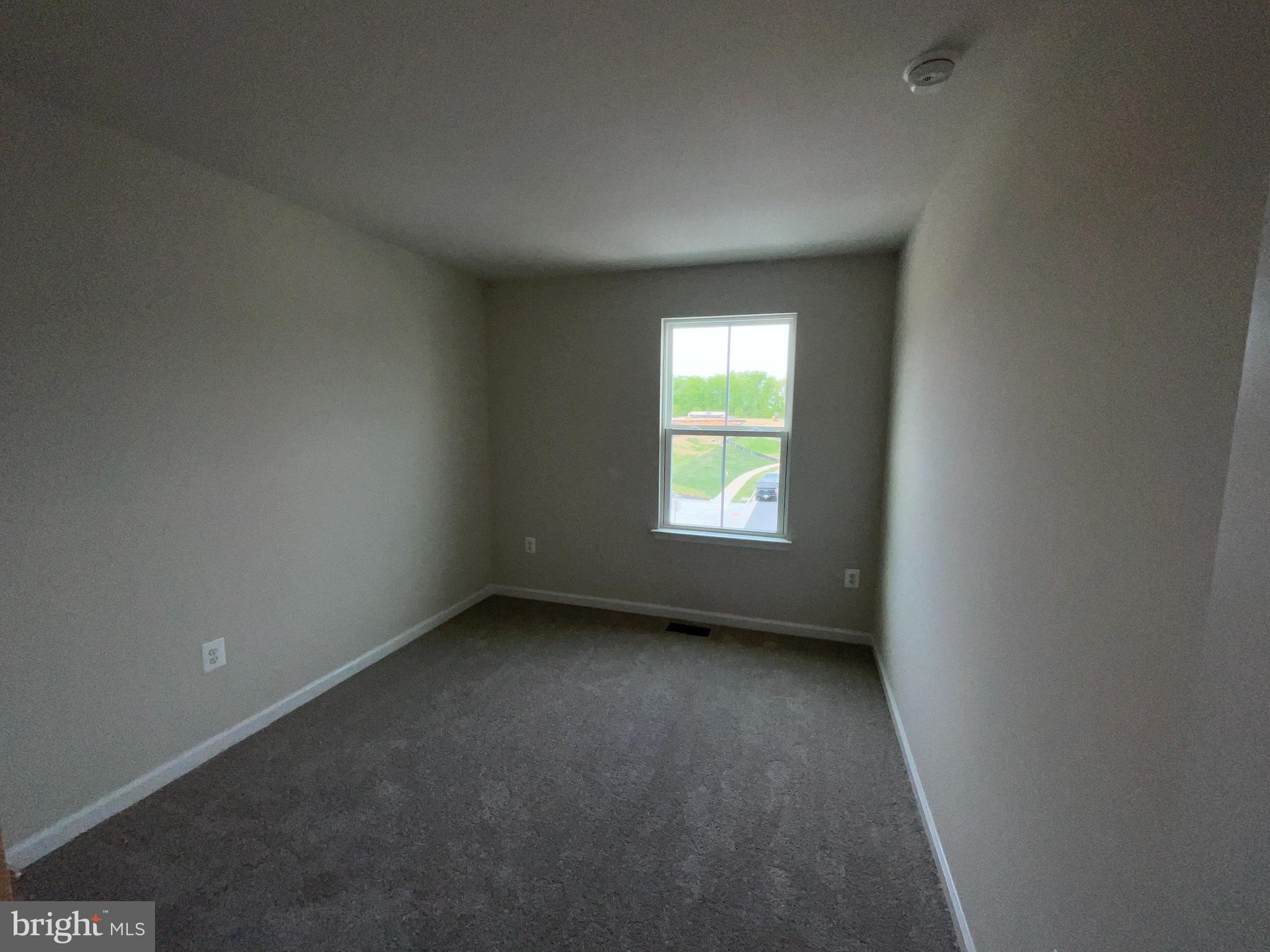 COURTHOUSE COMMONS - Residential Lease