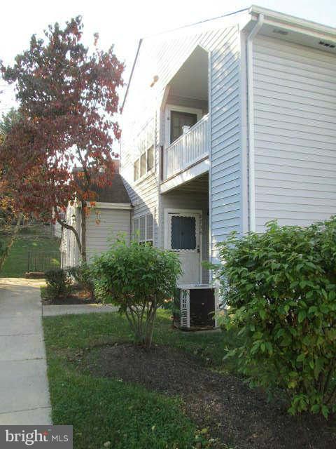 DEVON HILLS - Residential