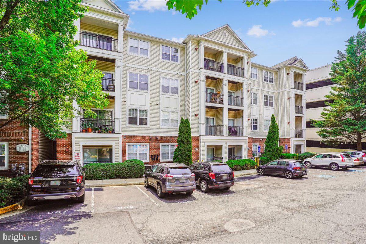 BRYSON AT WOODLAND PARK - Residential