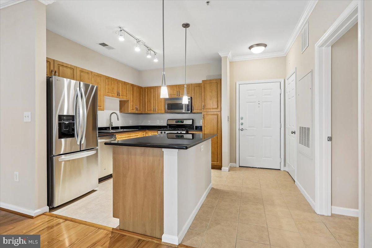 BRYSON AT WOODLAND PARK - Residential
