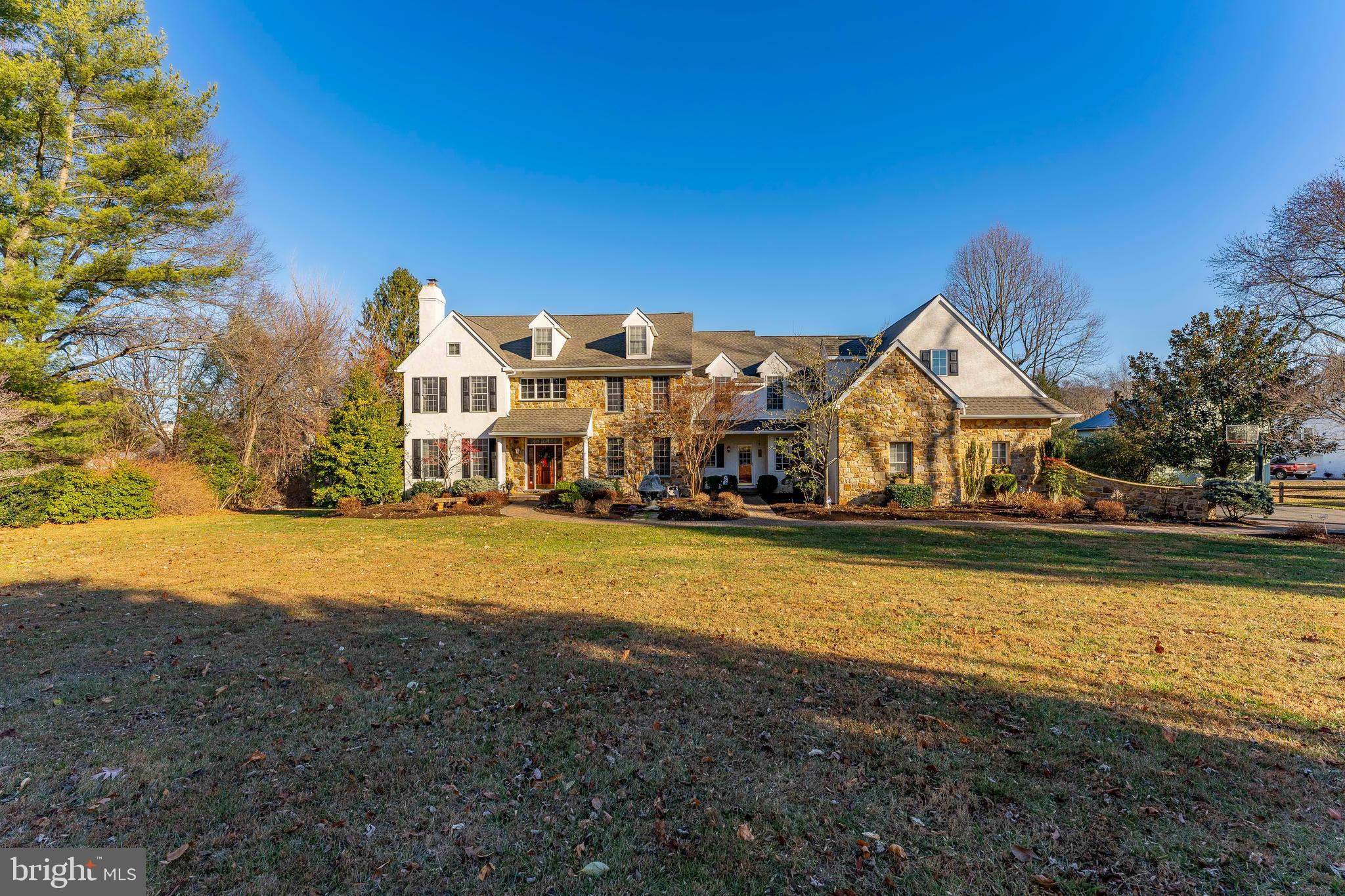 RED LION - Residential