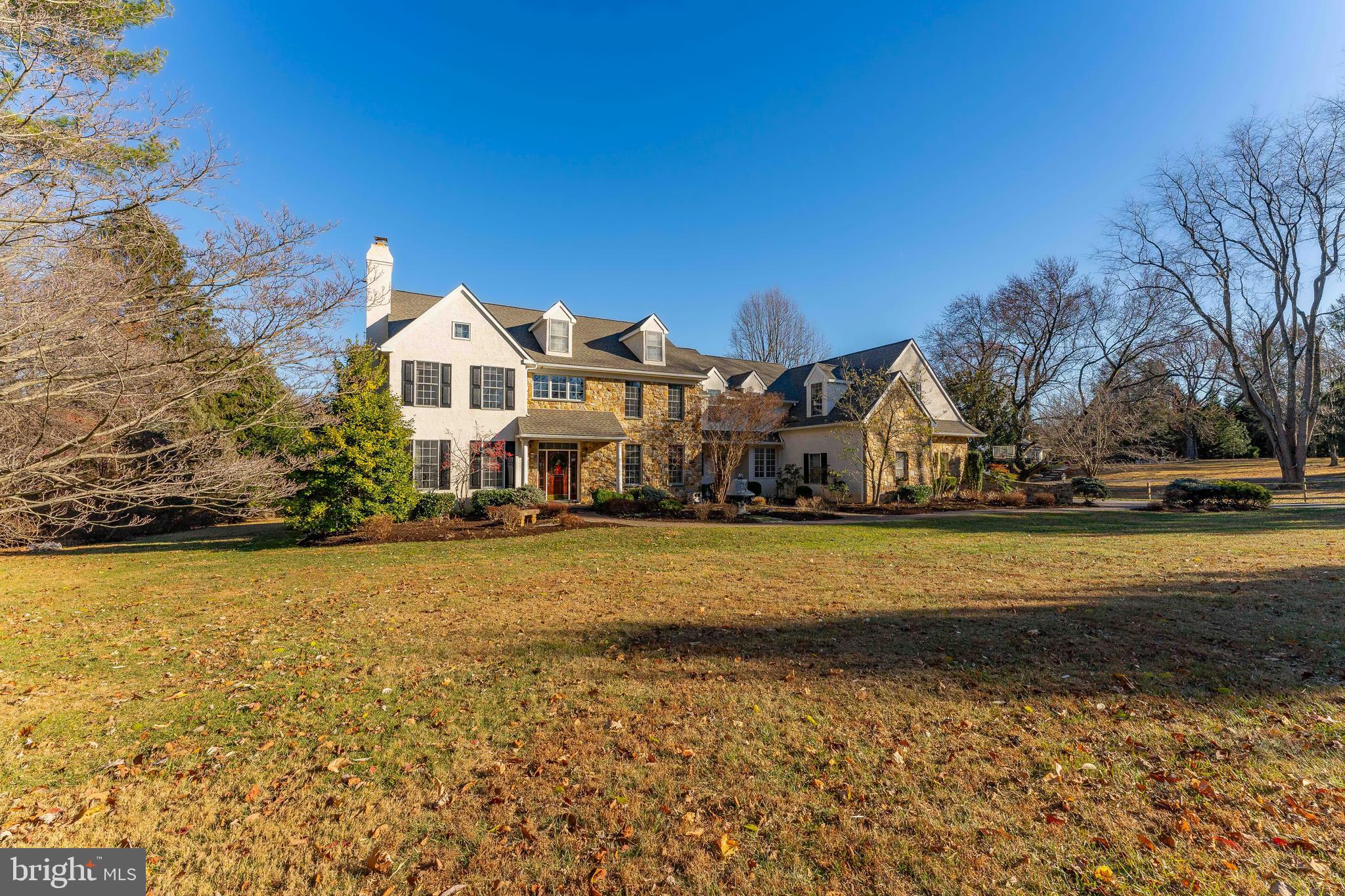 RED LION - Residential