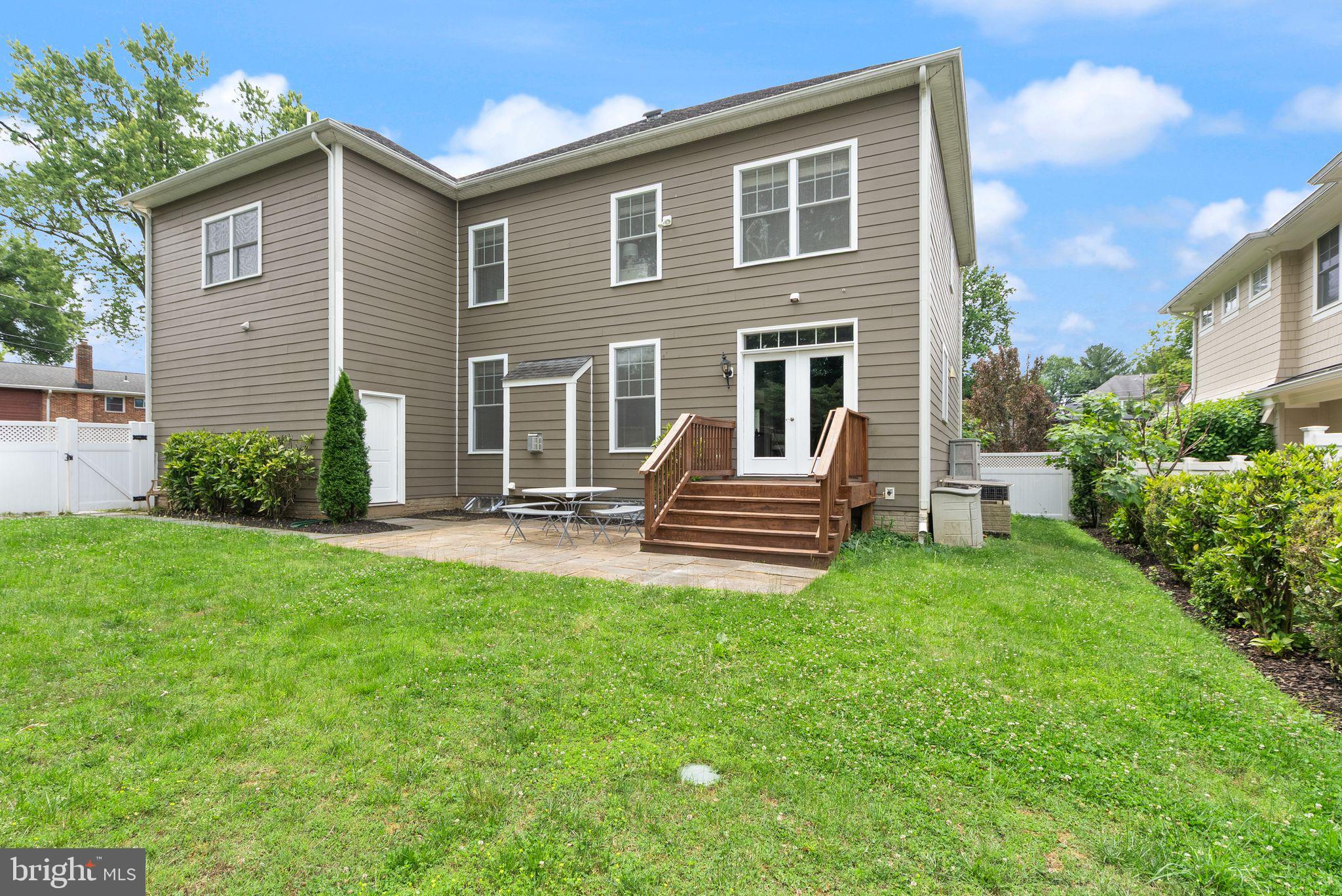 BRADMOOR - Residential