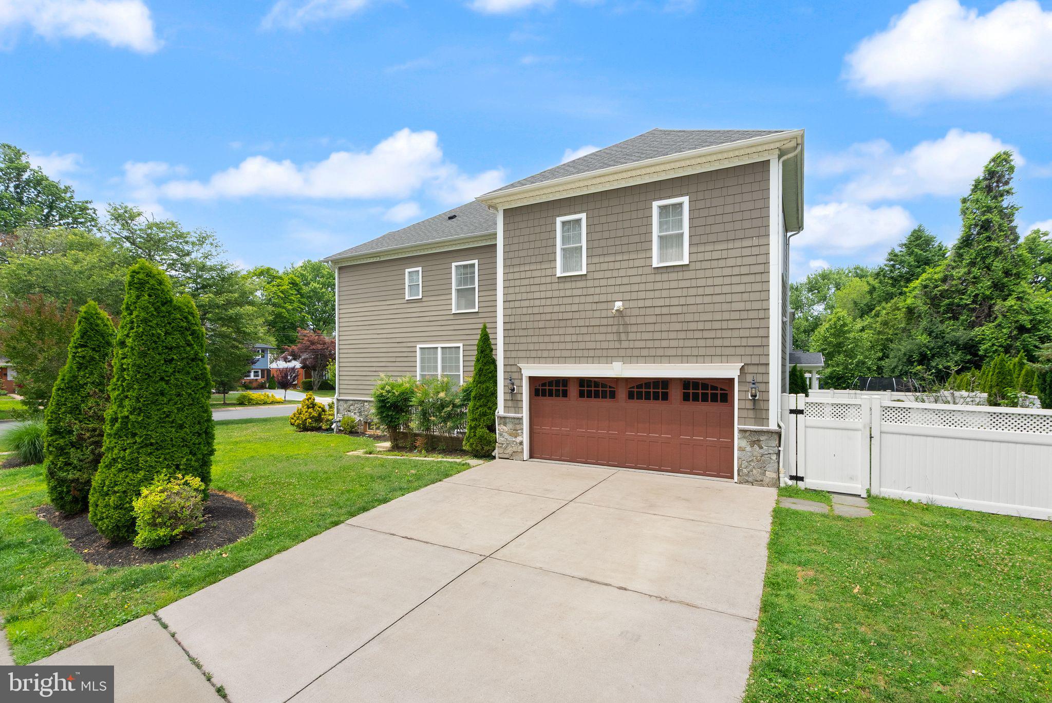 BRADMOOR - Residential