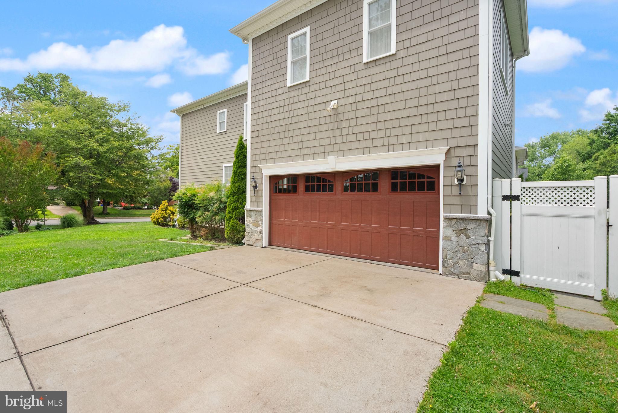 BRADMOOR - Residential