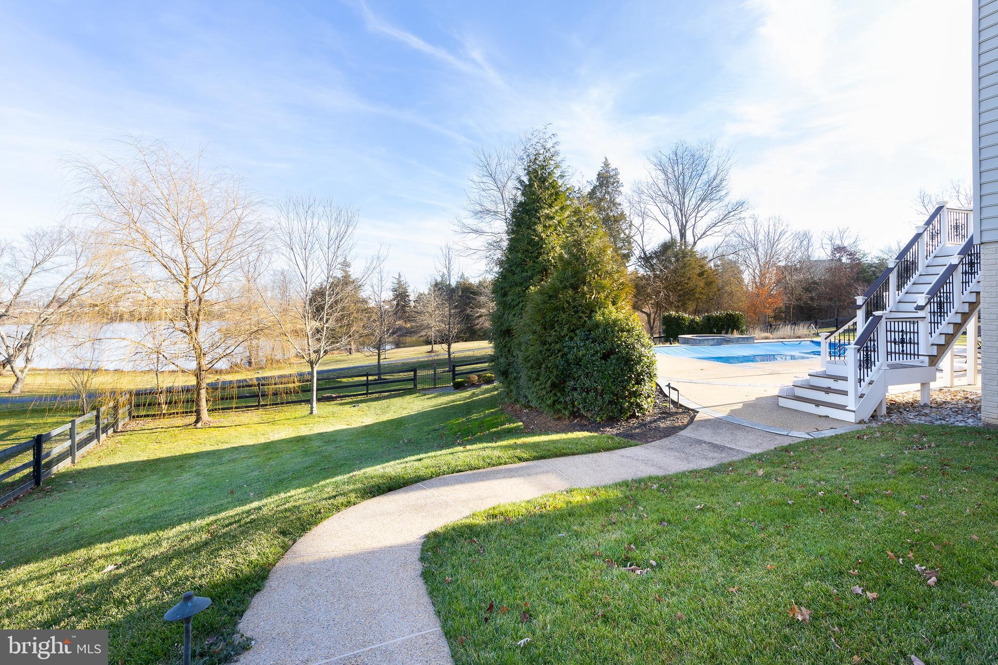 MEADOWS 2 - Residential