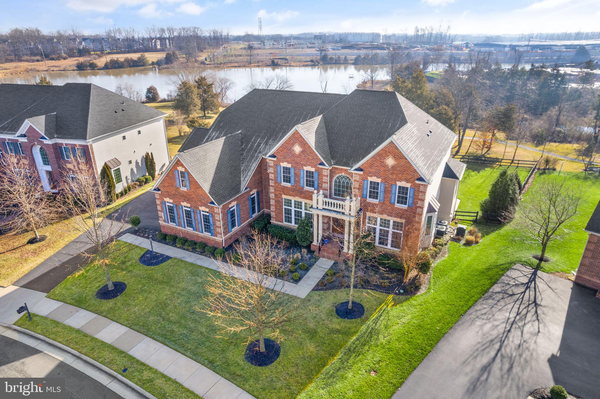 MEADOWS 2 - Residential