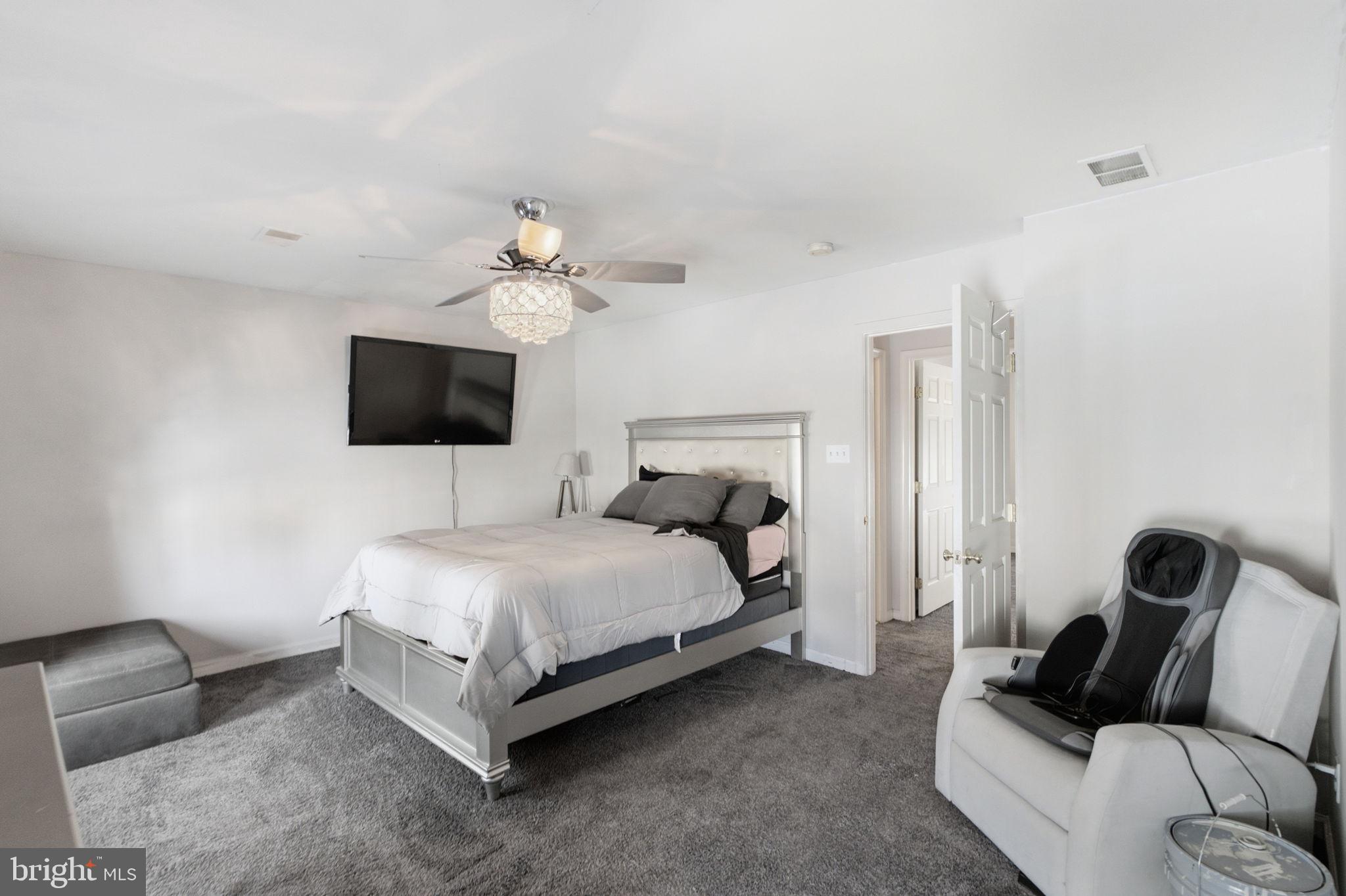 CHAPMAN WOODS - Residential