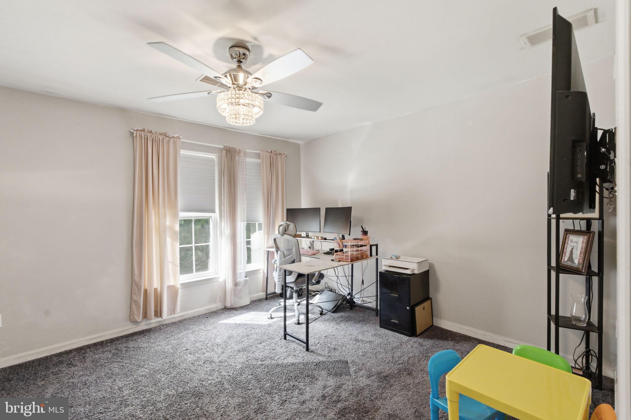 CHAPMAN WOODS - Residential
