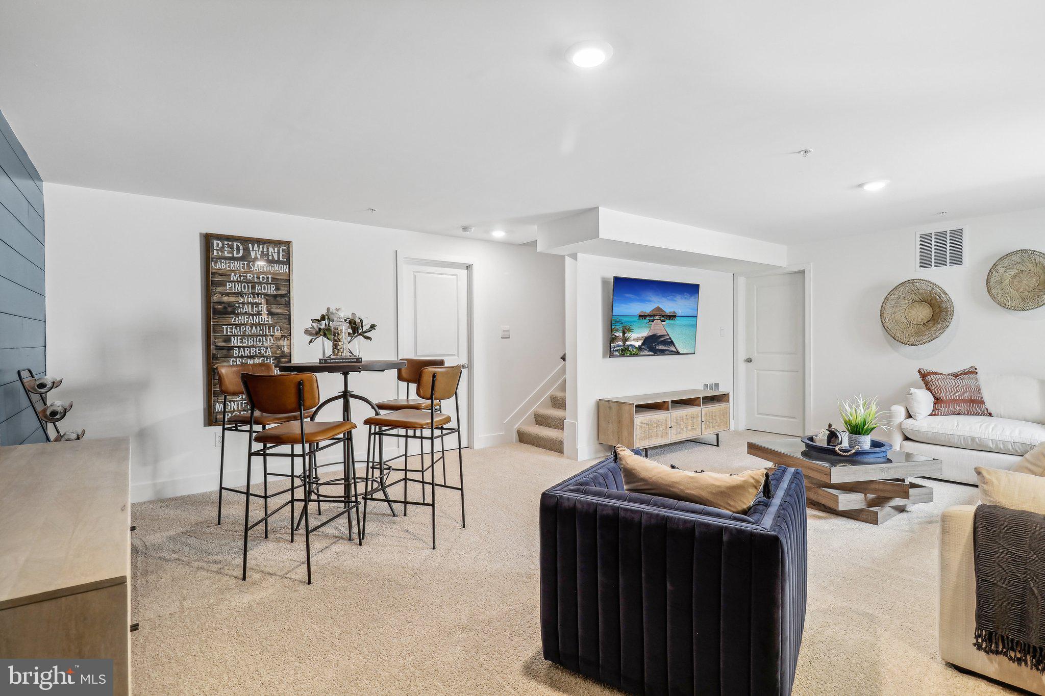 PEMBROOKE - Residential