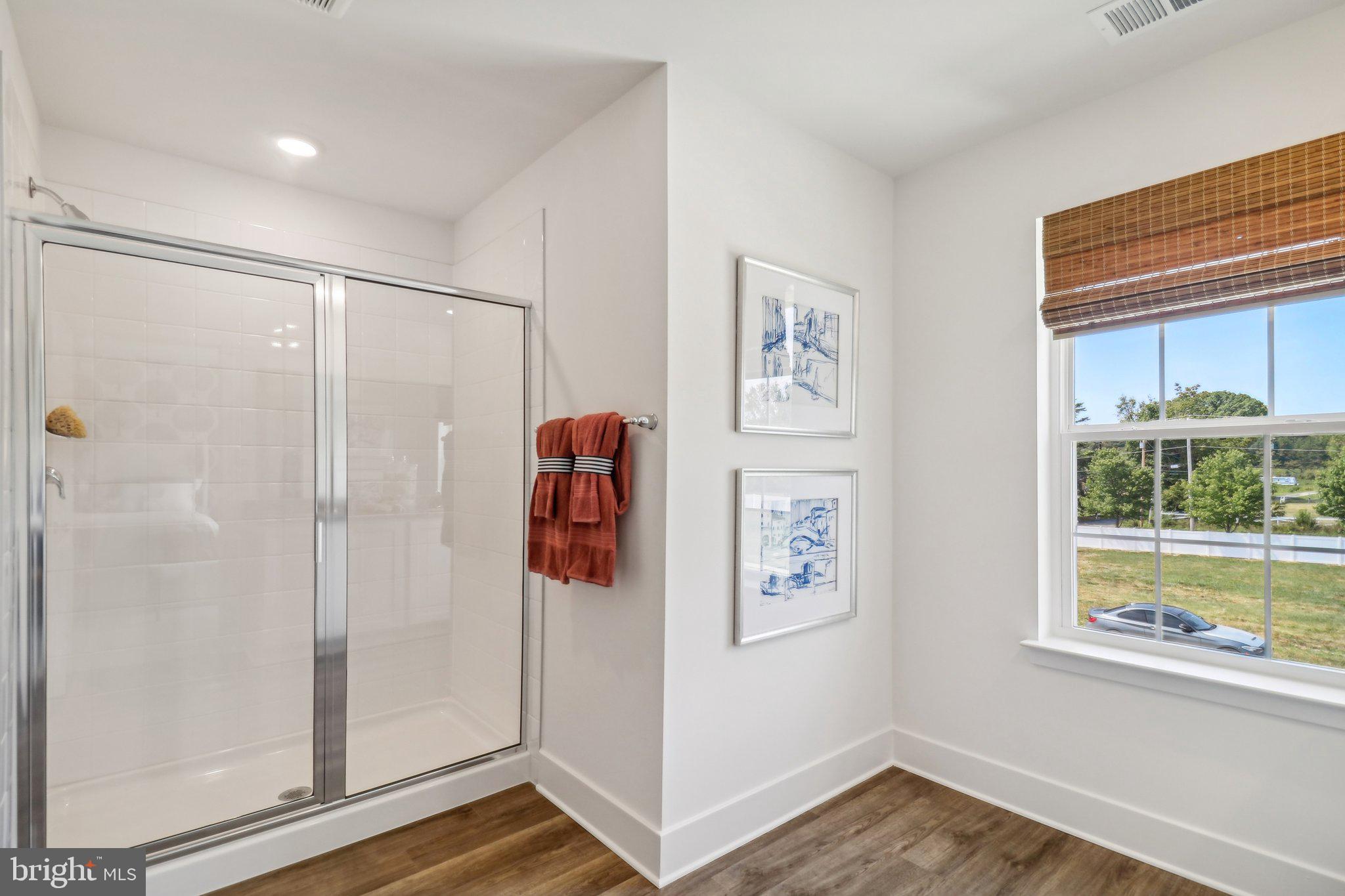PEMBROOKE - Residential