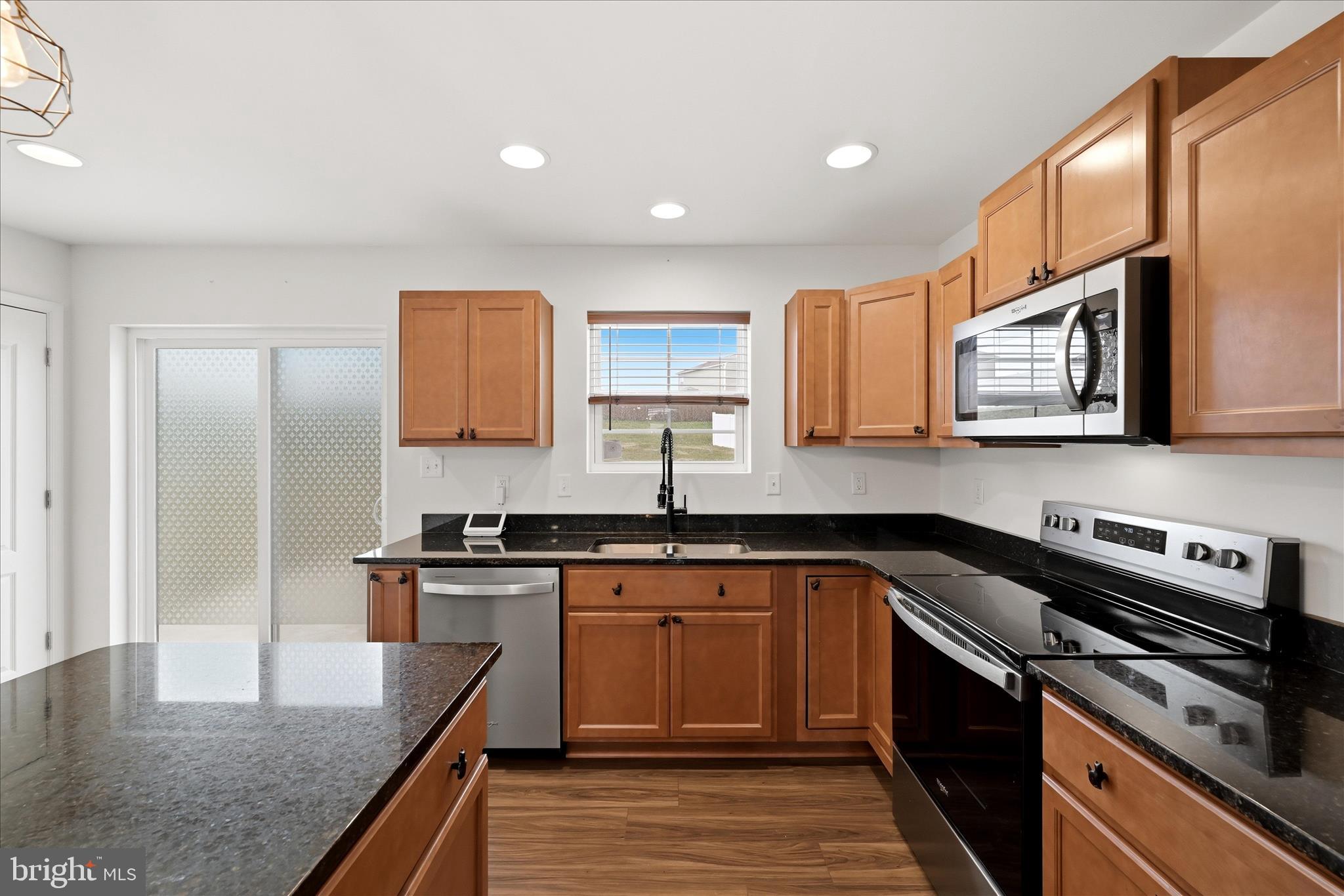 MORNING DOVE ESTATES - Residential