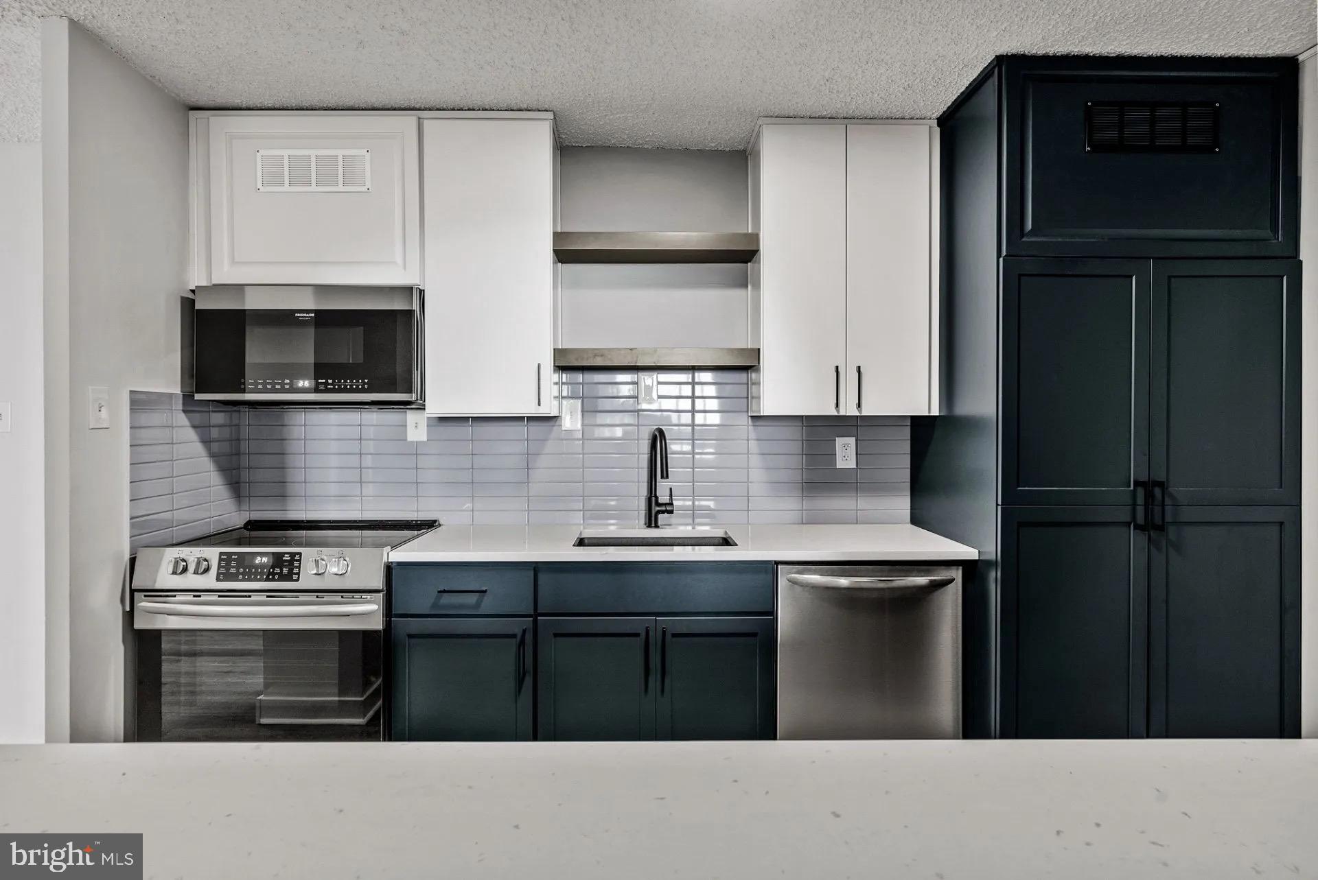 CENTER CITY - Residential Lease