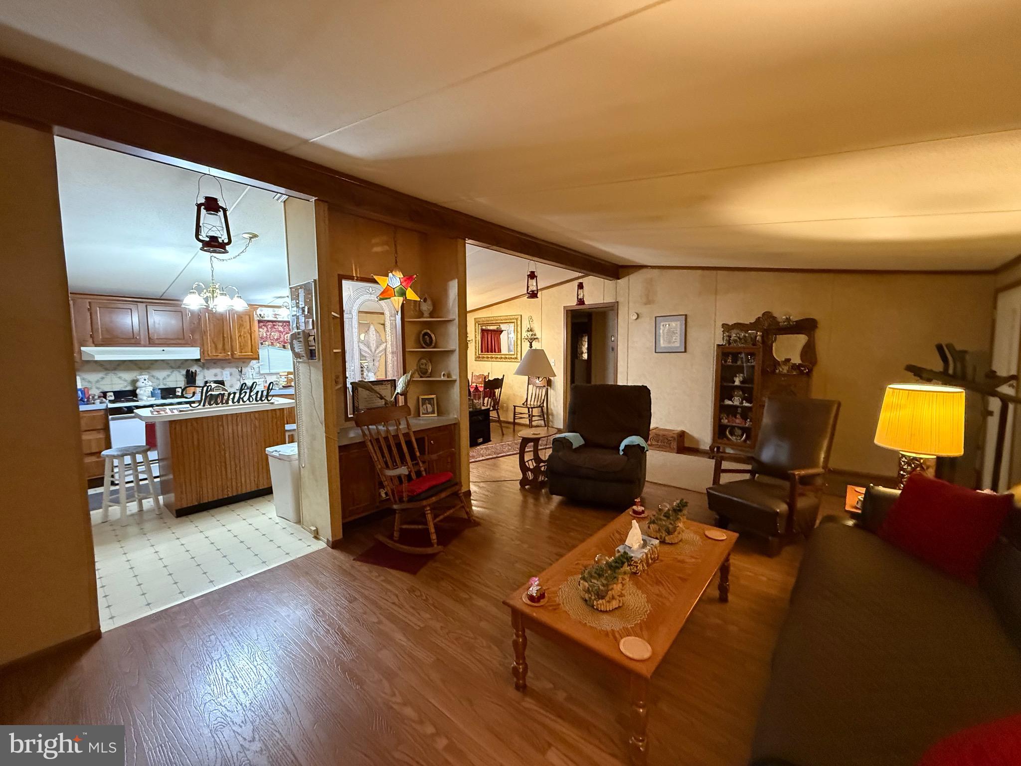 KINGS CROSSING - Residential