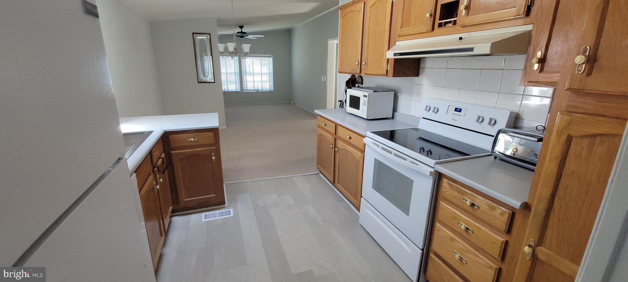 BUCKINGHAM SPRINGS - Residential