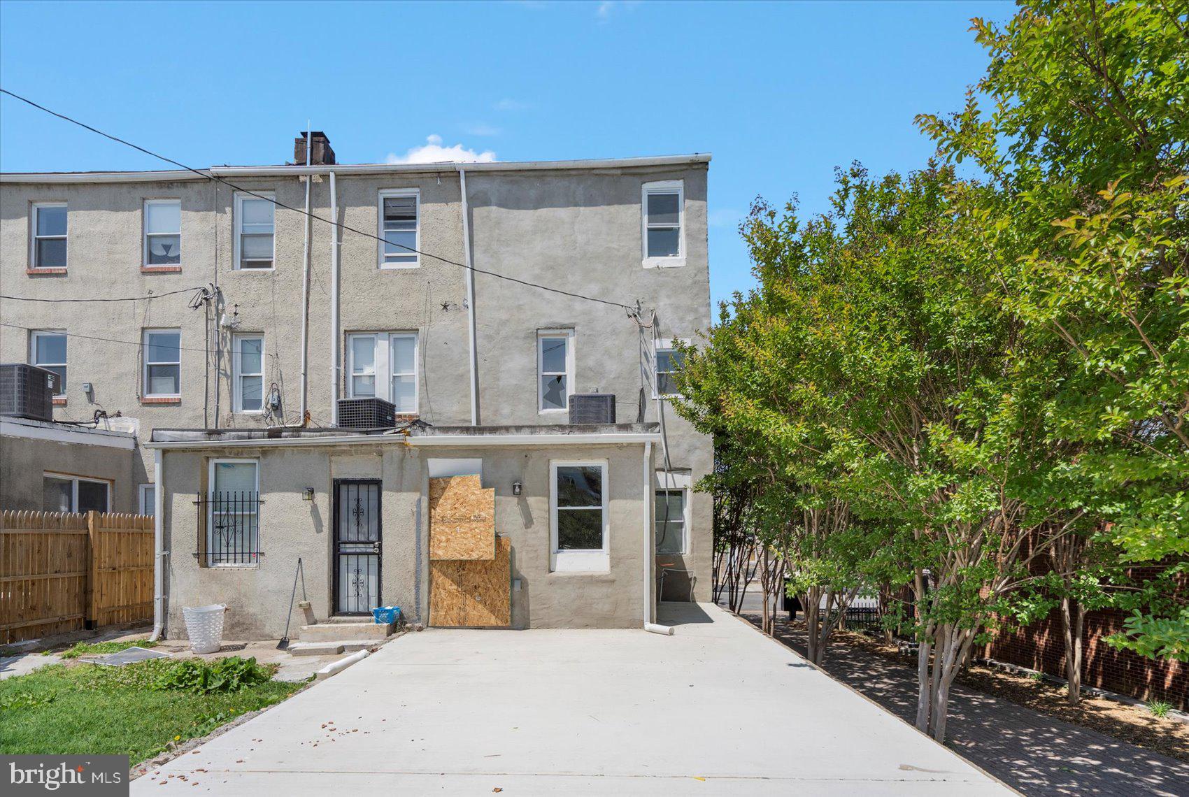 BARCLAY - Residential