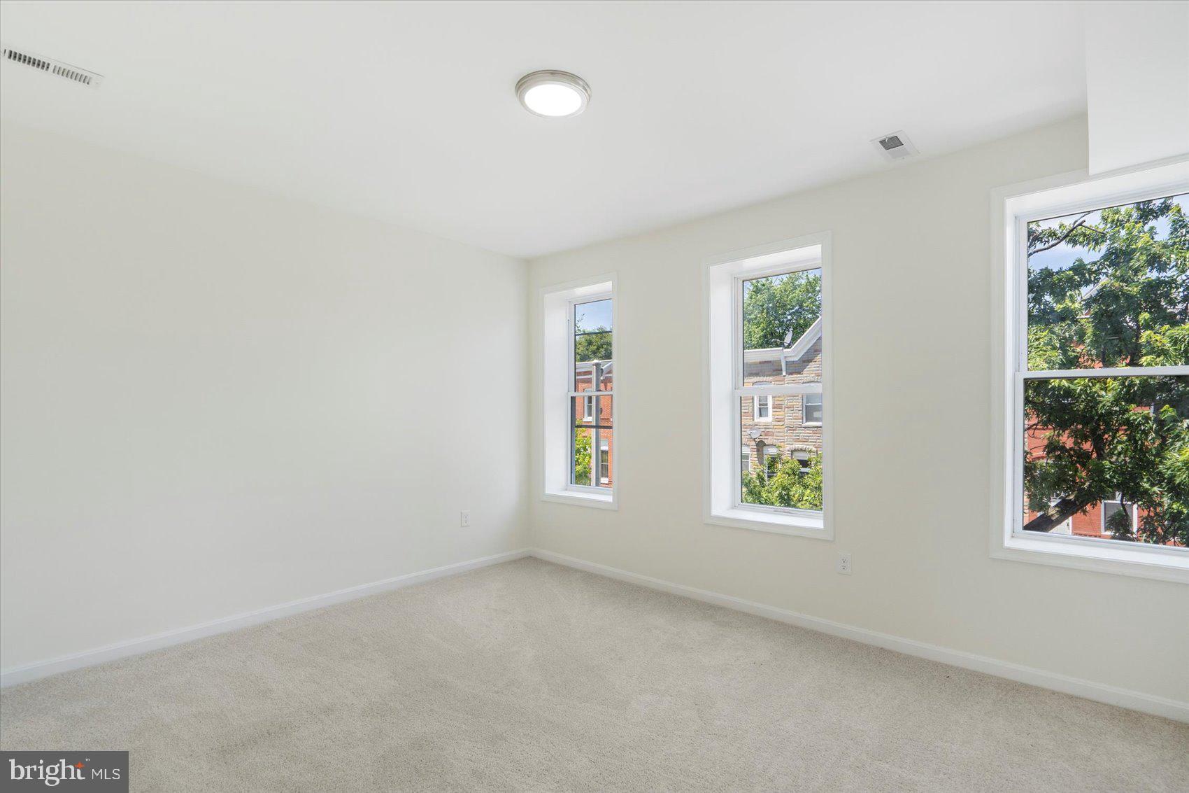 BARCLAY - Residential