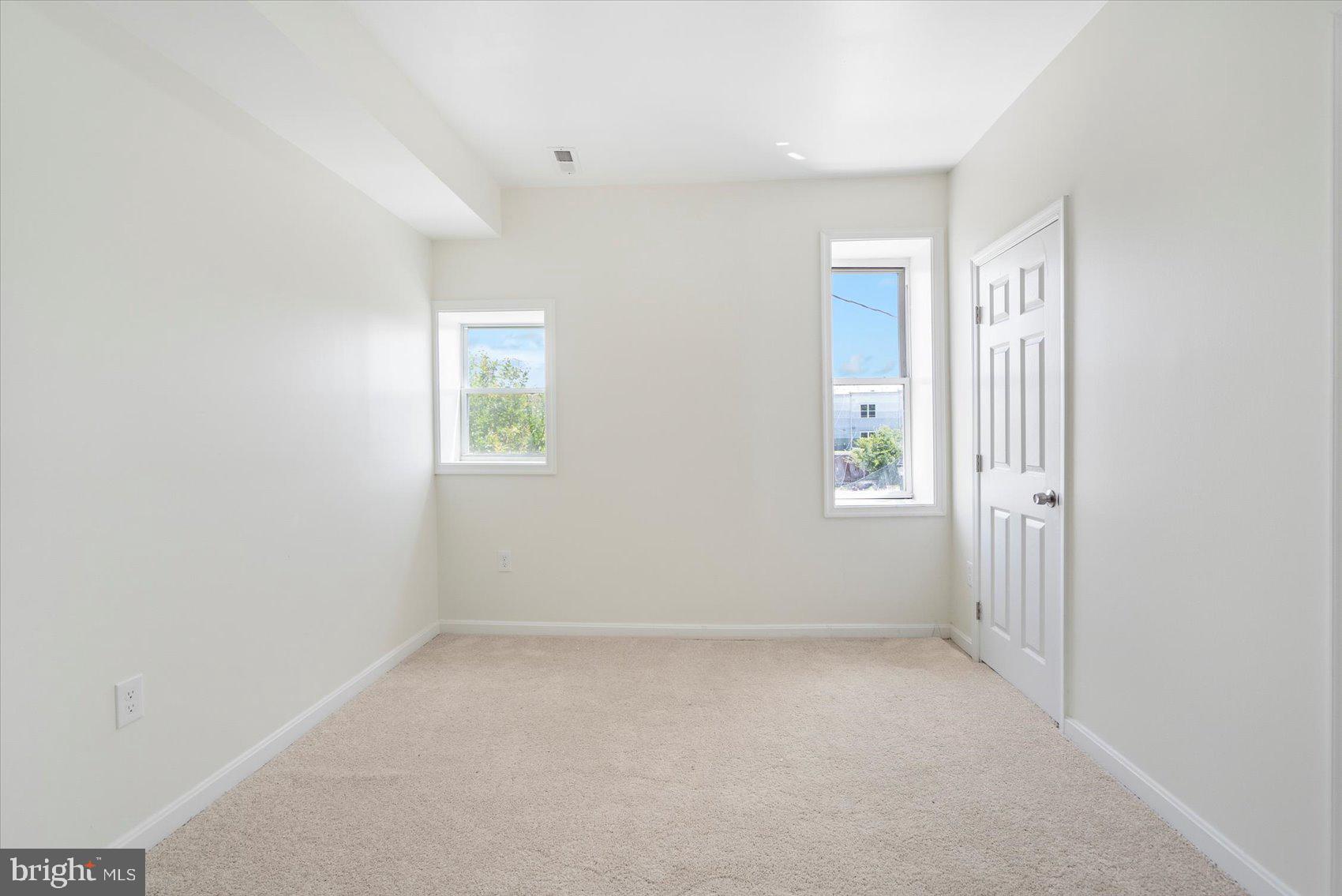 BARCLAY - Residential