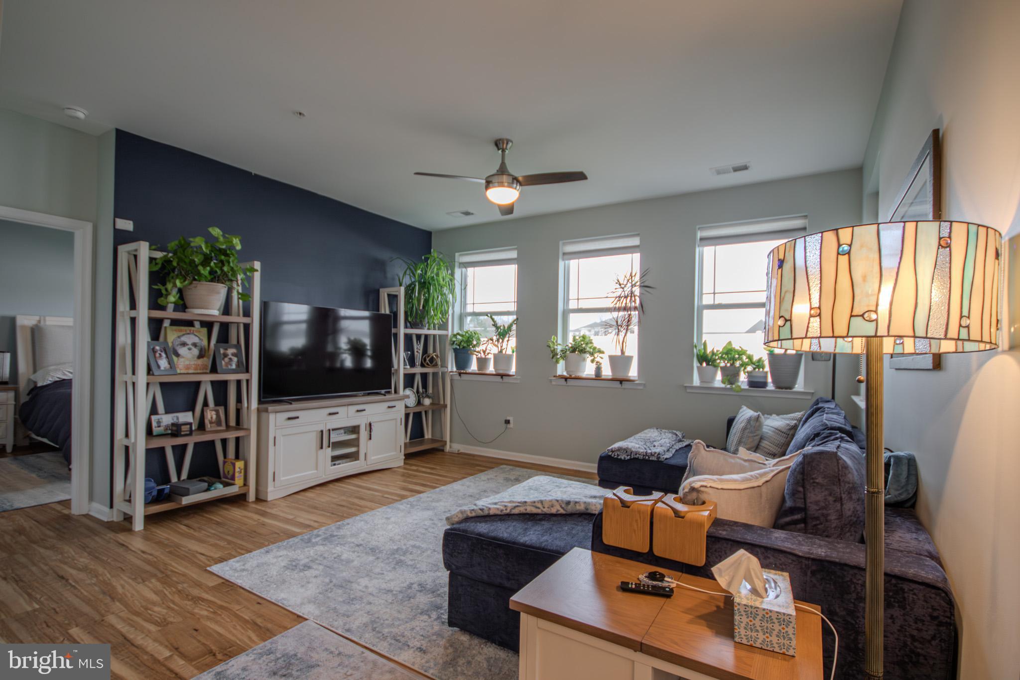 HUNTER'S CREST - Residential