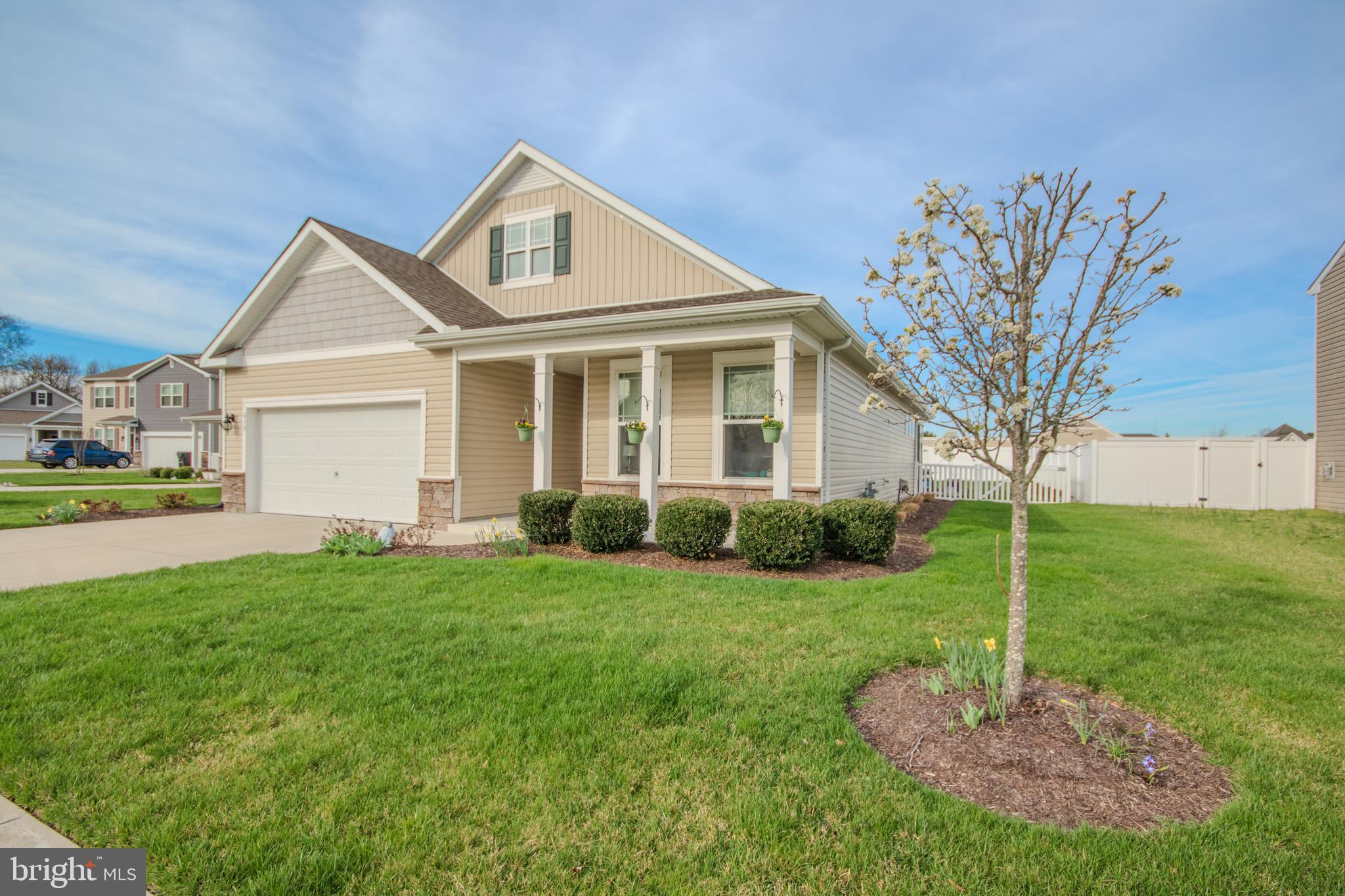 HUNTER'S CREST - Residential
