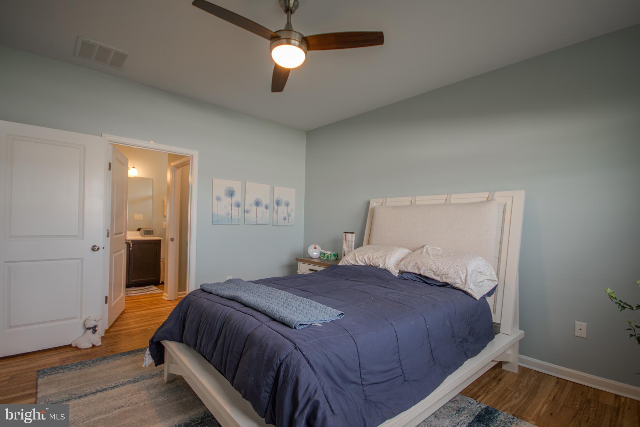 HUNTER'S CREST - Residential