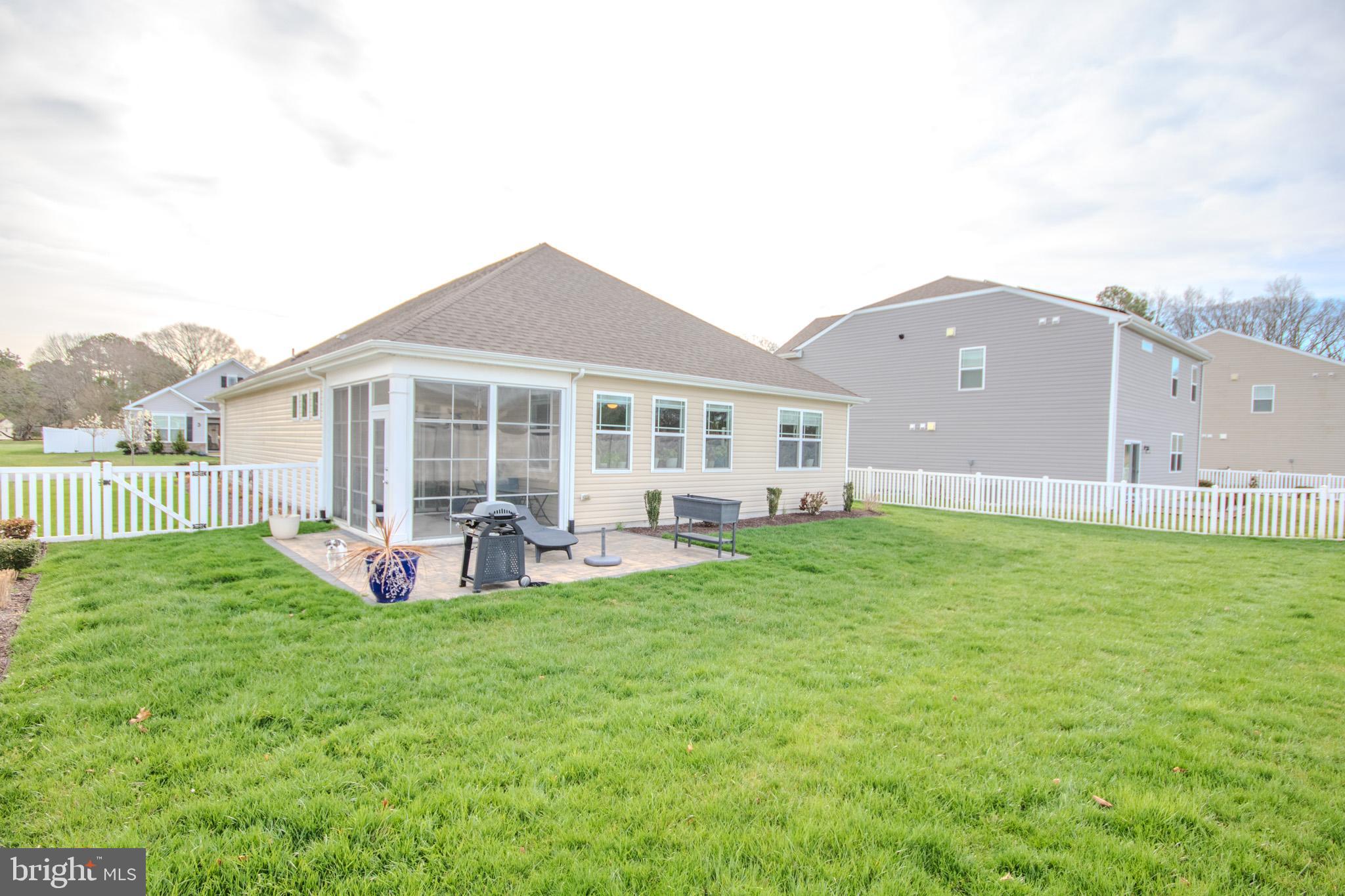 HUNTER'S CREST - Residential