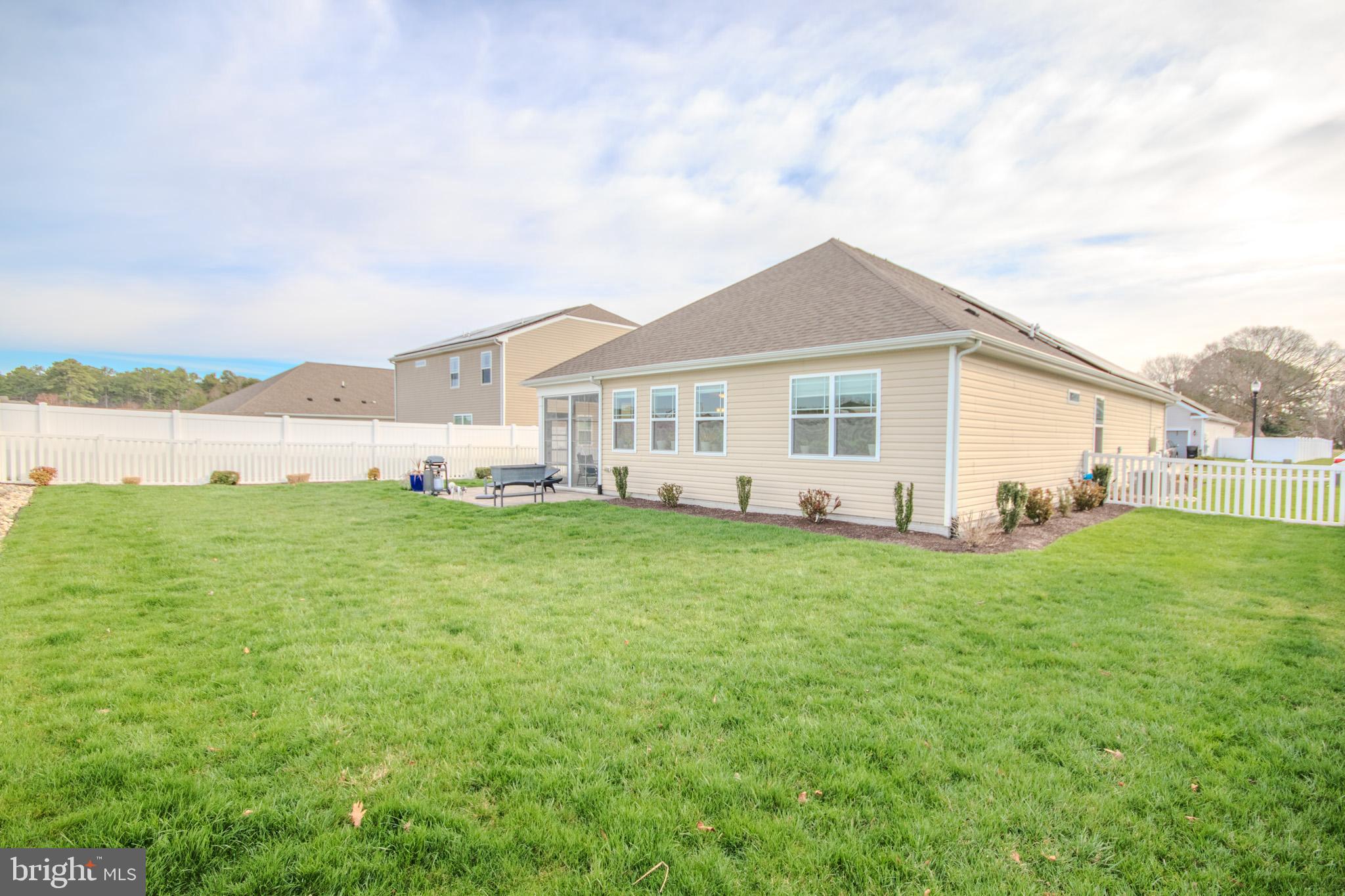 HUNTER'S CREST - Residential