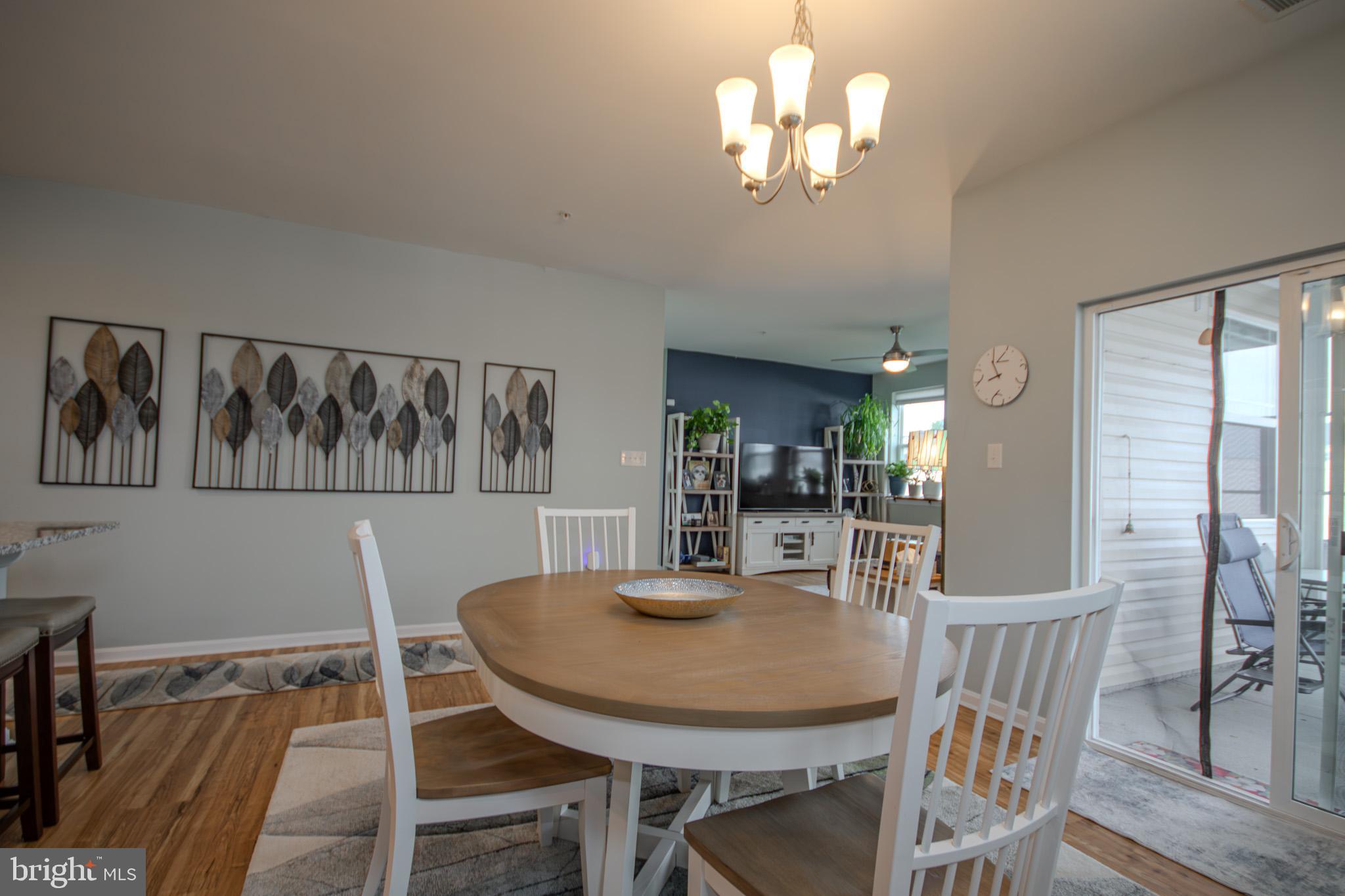 HUNTER'S CREST - Residential