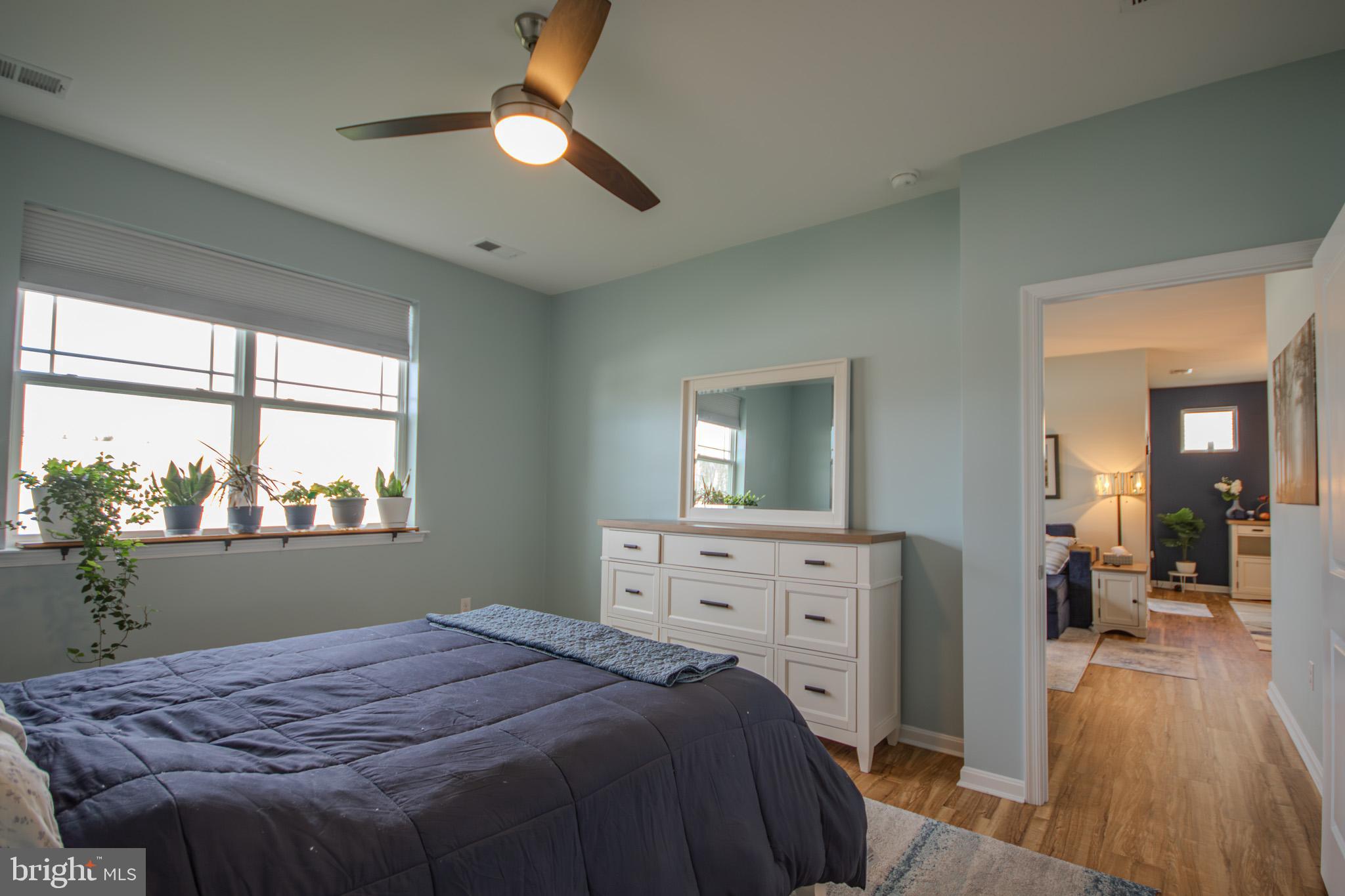 HUNTER'S CREST - Residential