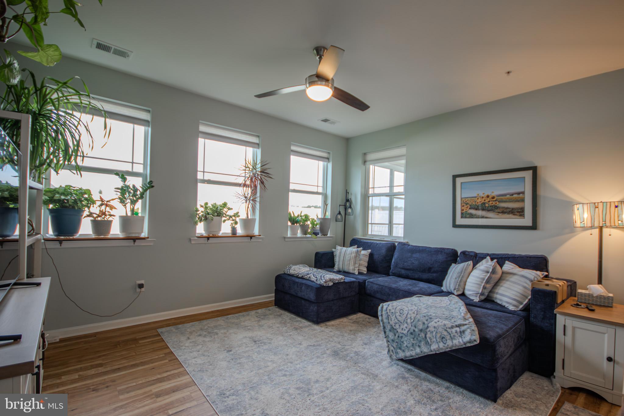 HUNTER'S CREST - Residential