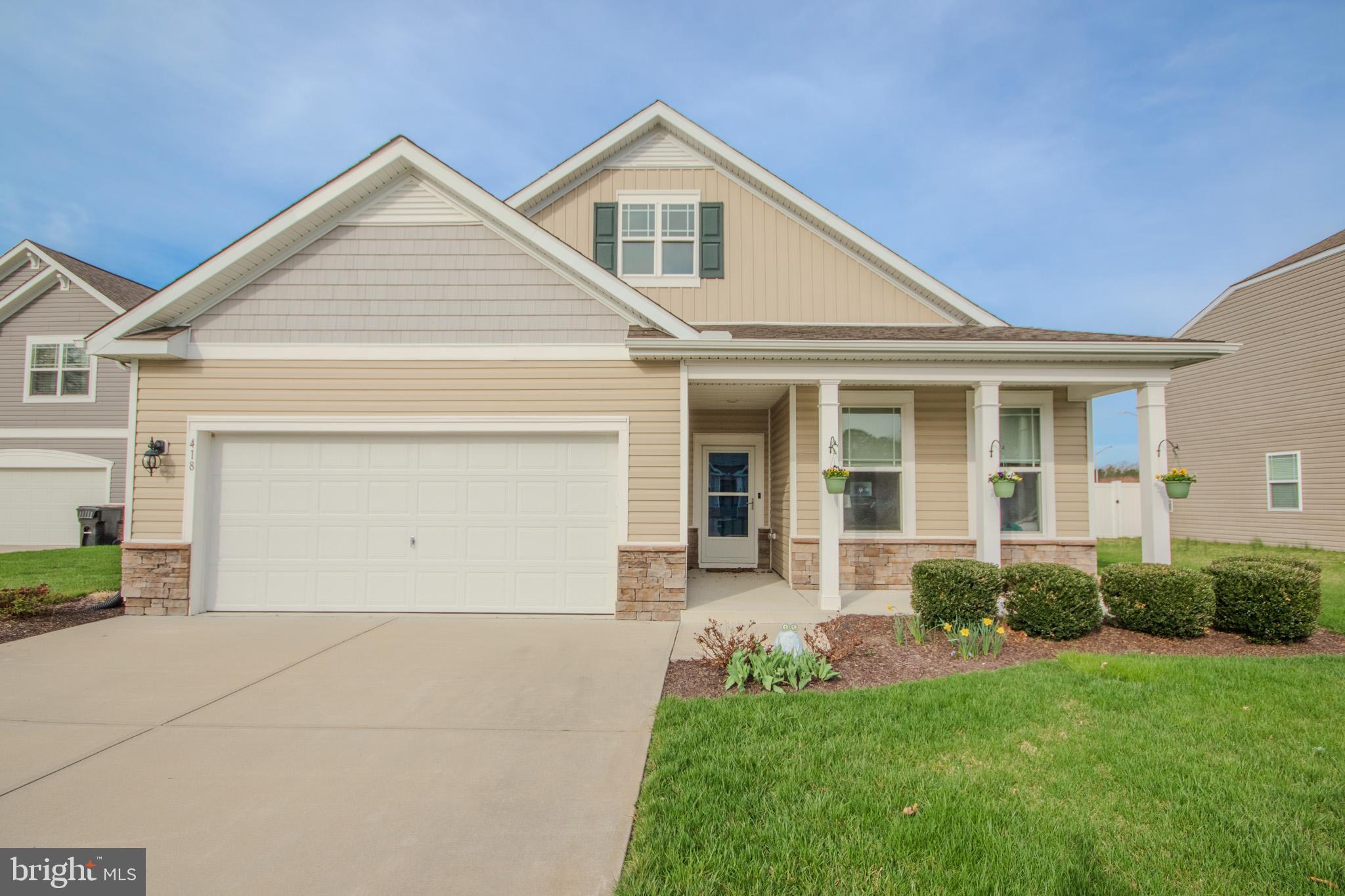 HUNTER'S CREST - Residential