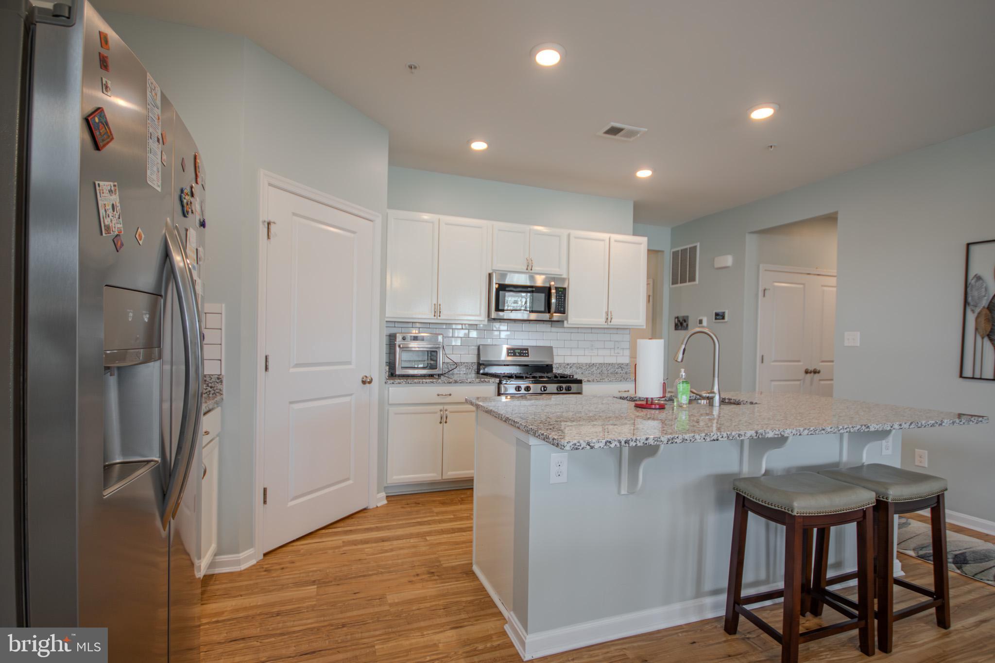 HUNTER'S CREST - Residential