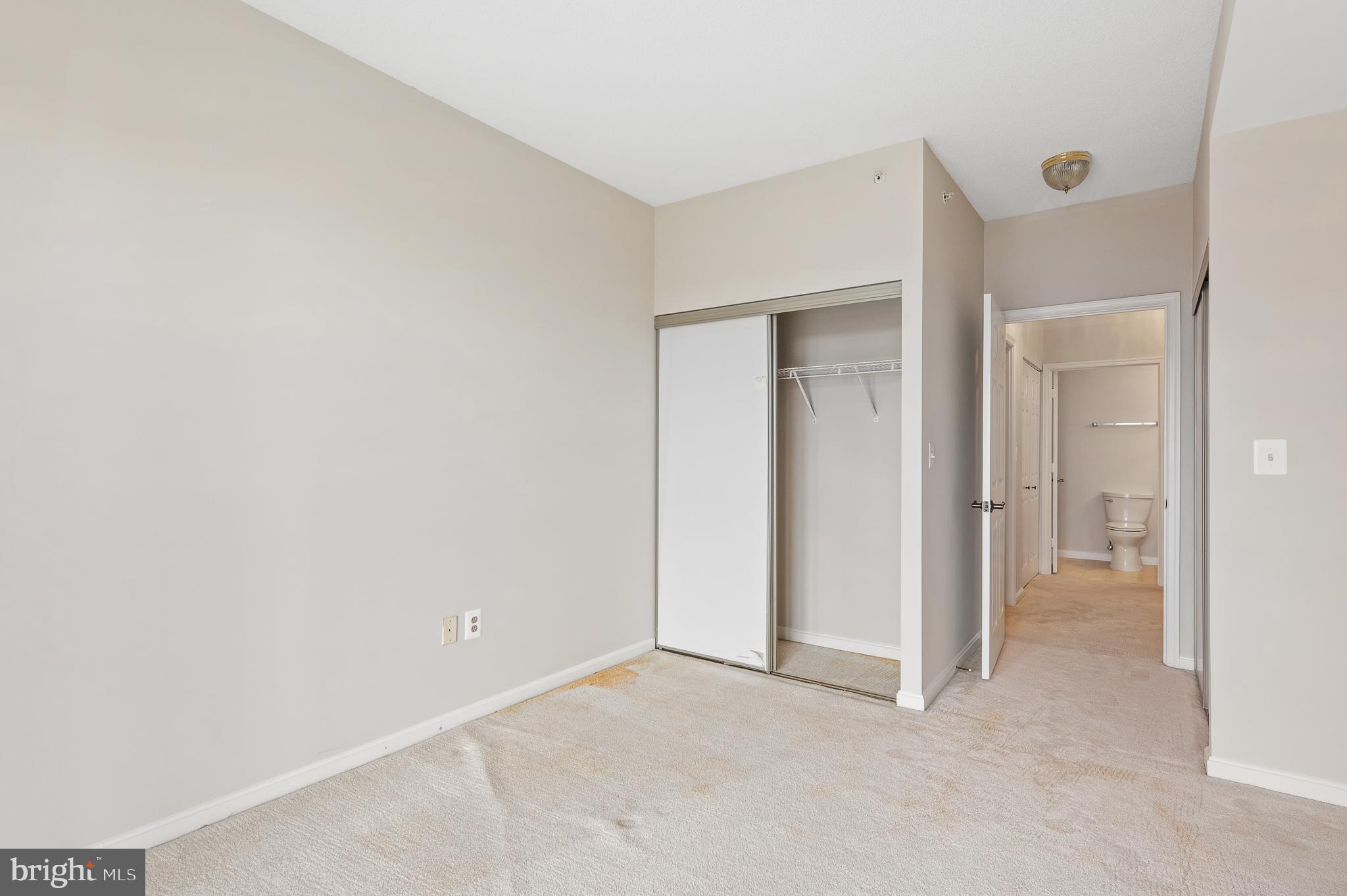 LANSDOWNE WOODS - Residential