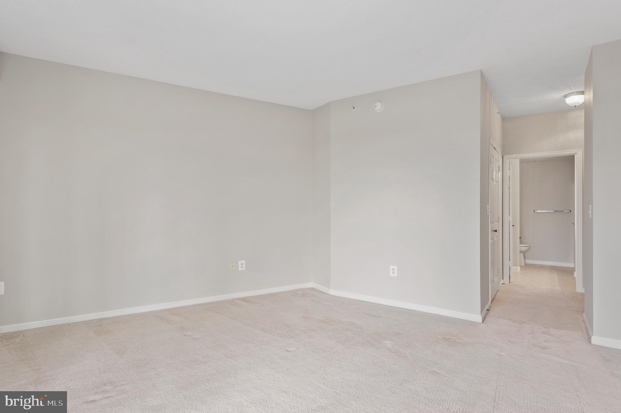 LANSDOWNE WOODS - Residential